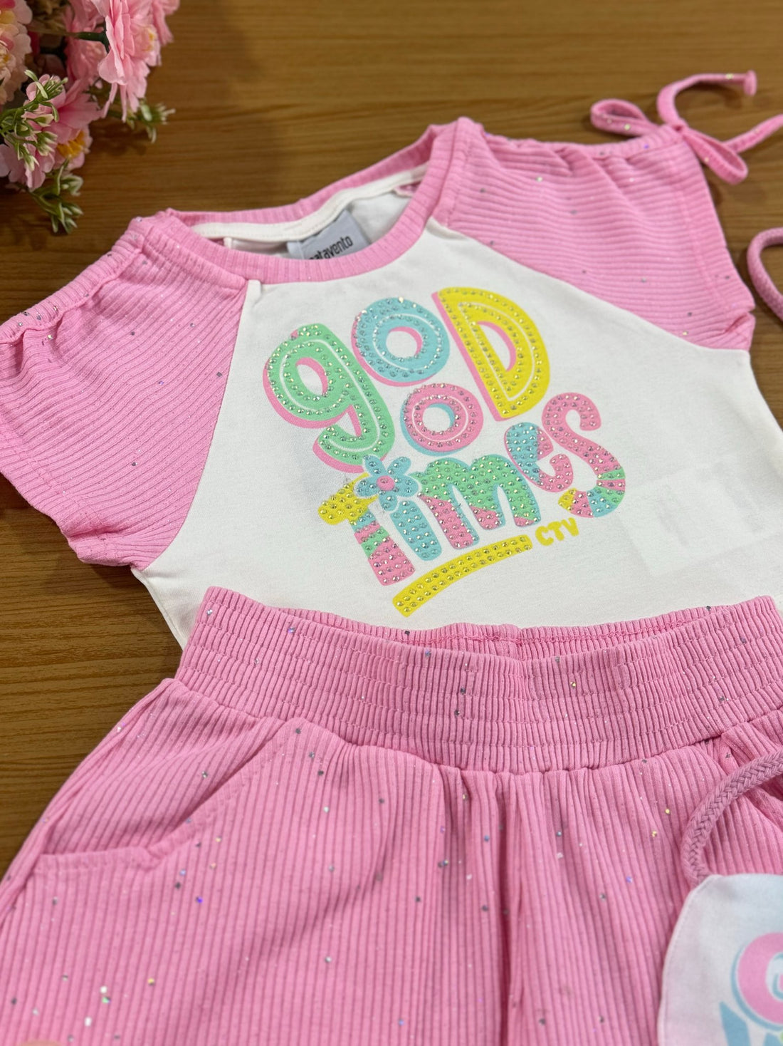 Conjunto Infantil Catavento Verão Shorts Rosa, Blusa e Bolsinha Good