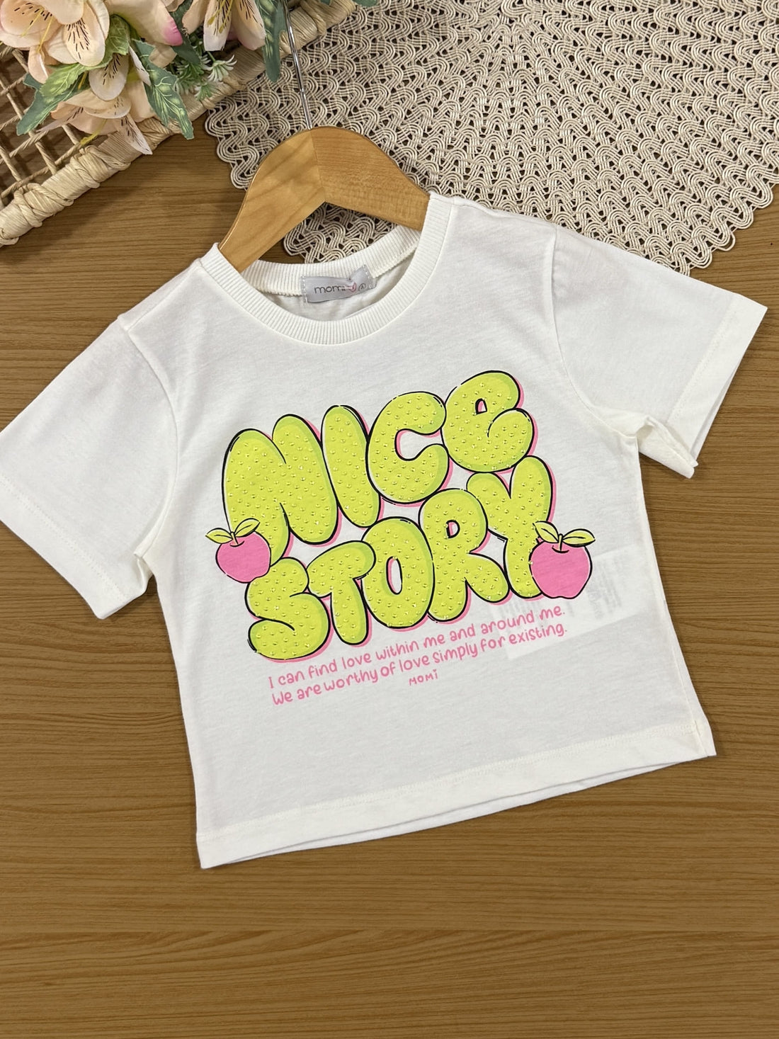 Conjunto Infantil Momi Verão com Shorts Amarelo com Bolsinha e Blusa Branca Nice Story
