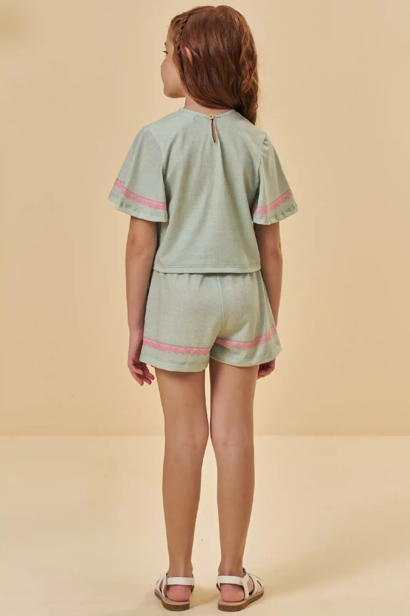 Conjunto Infantil Menina Kukiê com Shorts e Blusa Verde Tigrinha
