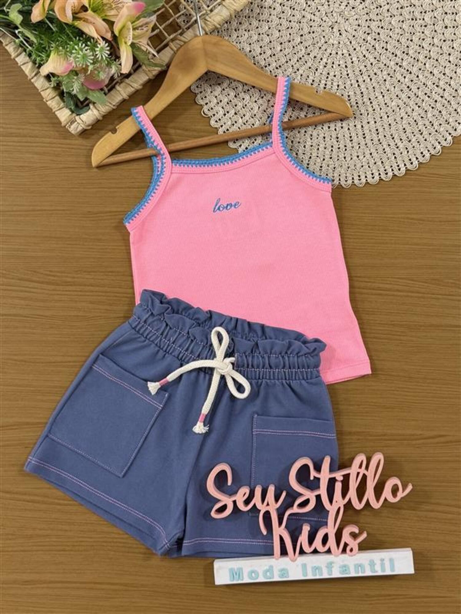 Conjunto Infantil Belime Verão com Shorts Azul e Regata Rosa Love