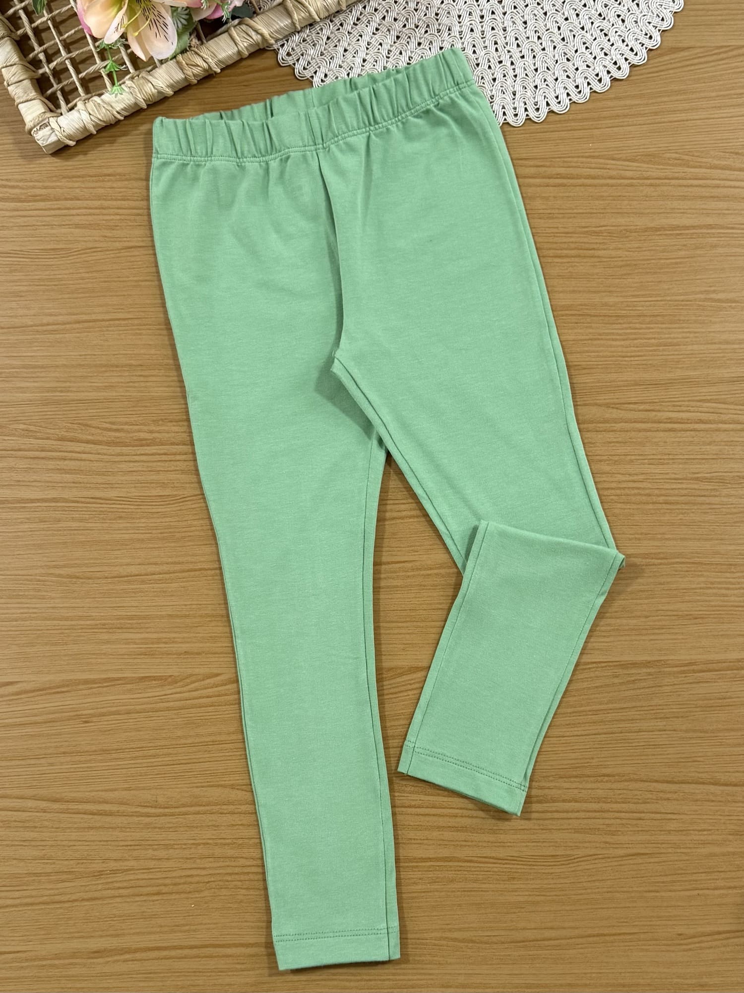 Conjunto Infantil Momi Inverno com Calça Verde e Blusa Manga Longa Branca Borboletas