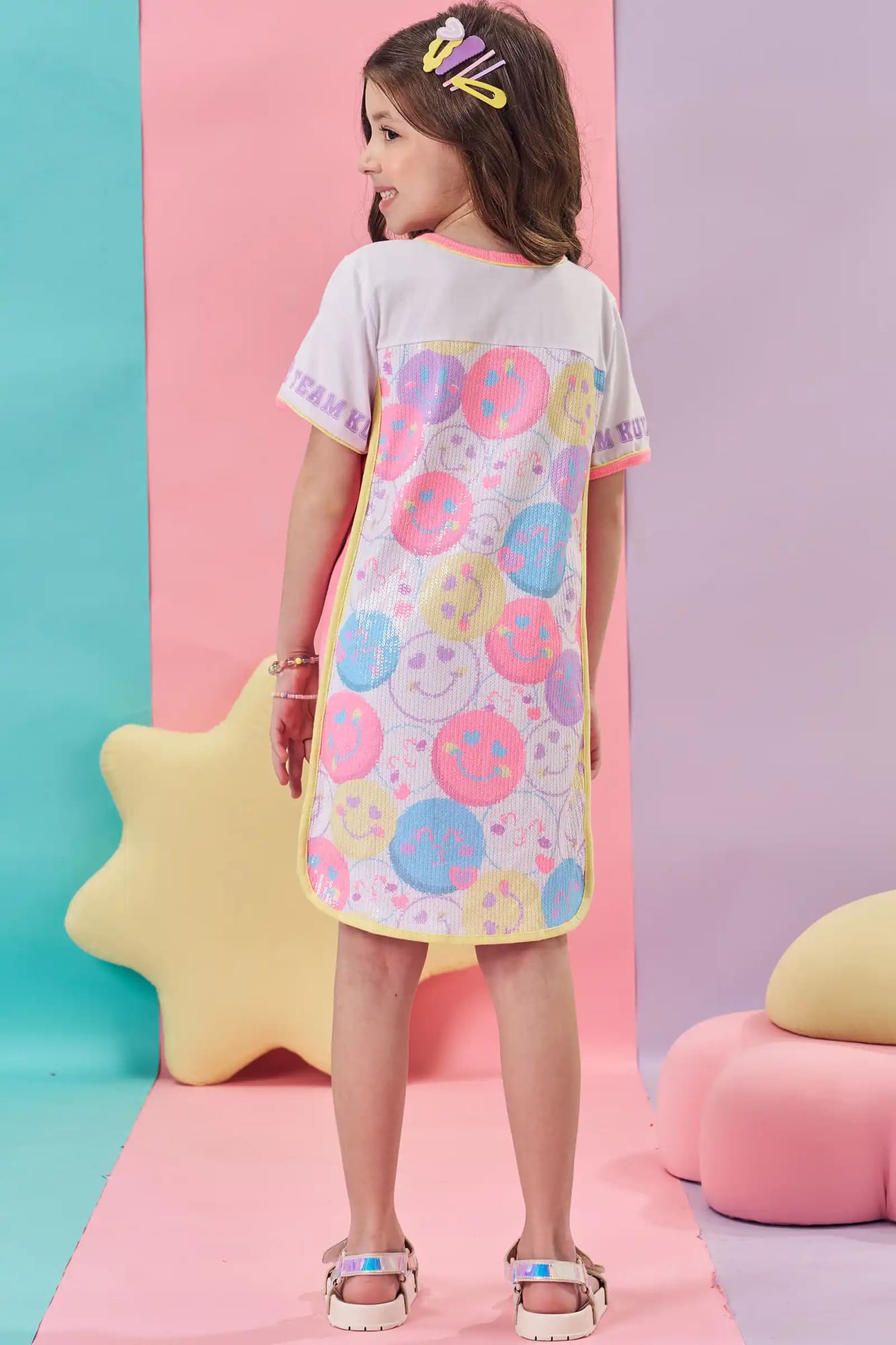 Vestido Infantil Kukiê Verão Branco Emojis em Paetê