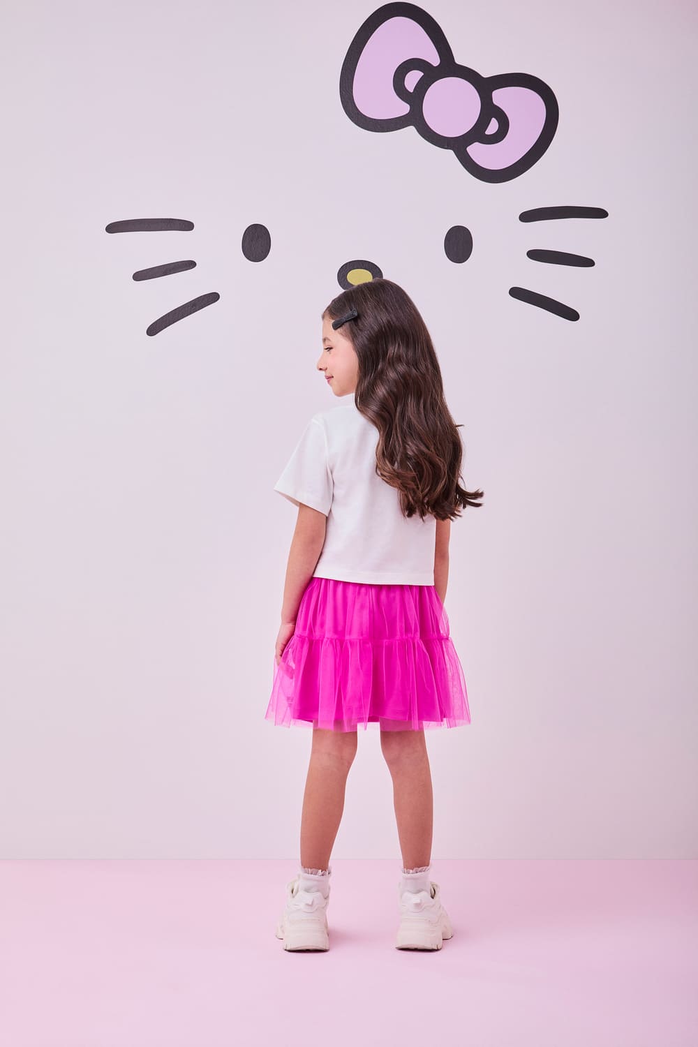 Conjunto Infantil Momi Saia Rosa e Blusa Hello Kitty and Friends