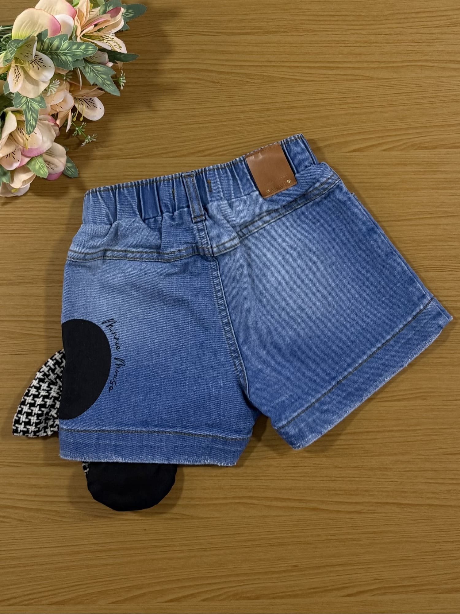 Shorts infantil Animê Jeans Minnie com Laço Disney