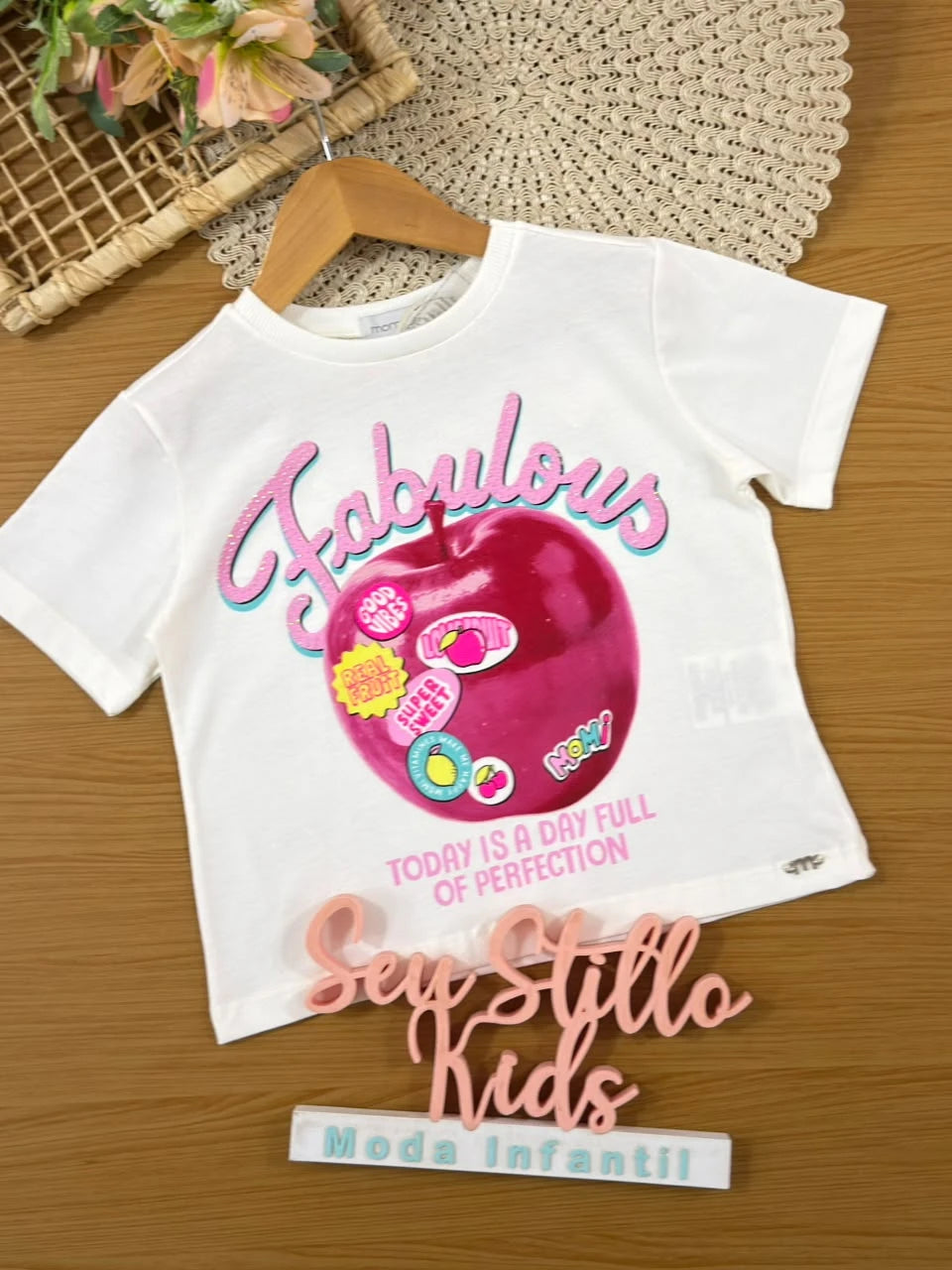 Blusa Infantil Menina Momi Branca Maçã