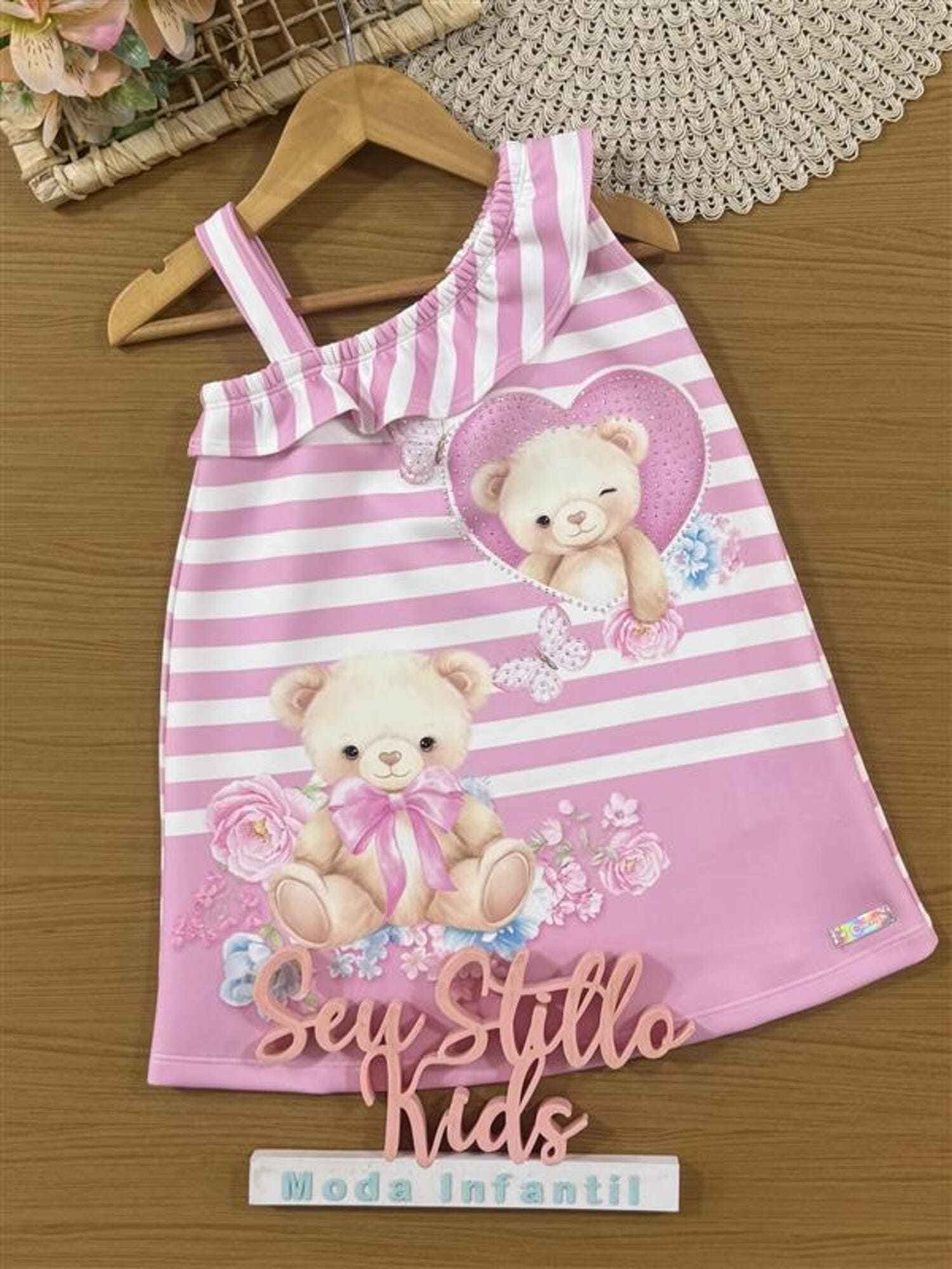 Vestido Infantil Cinti Verão Rosa Listrado Ursinha Coração com Strass