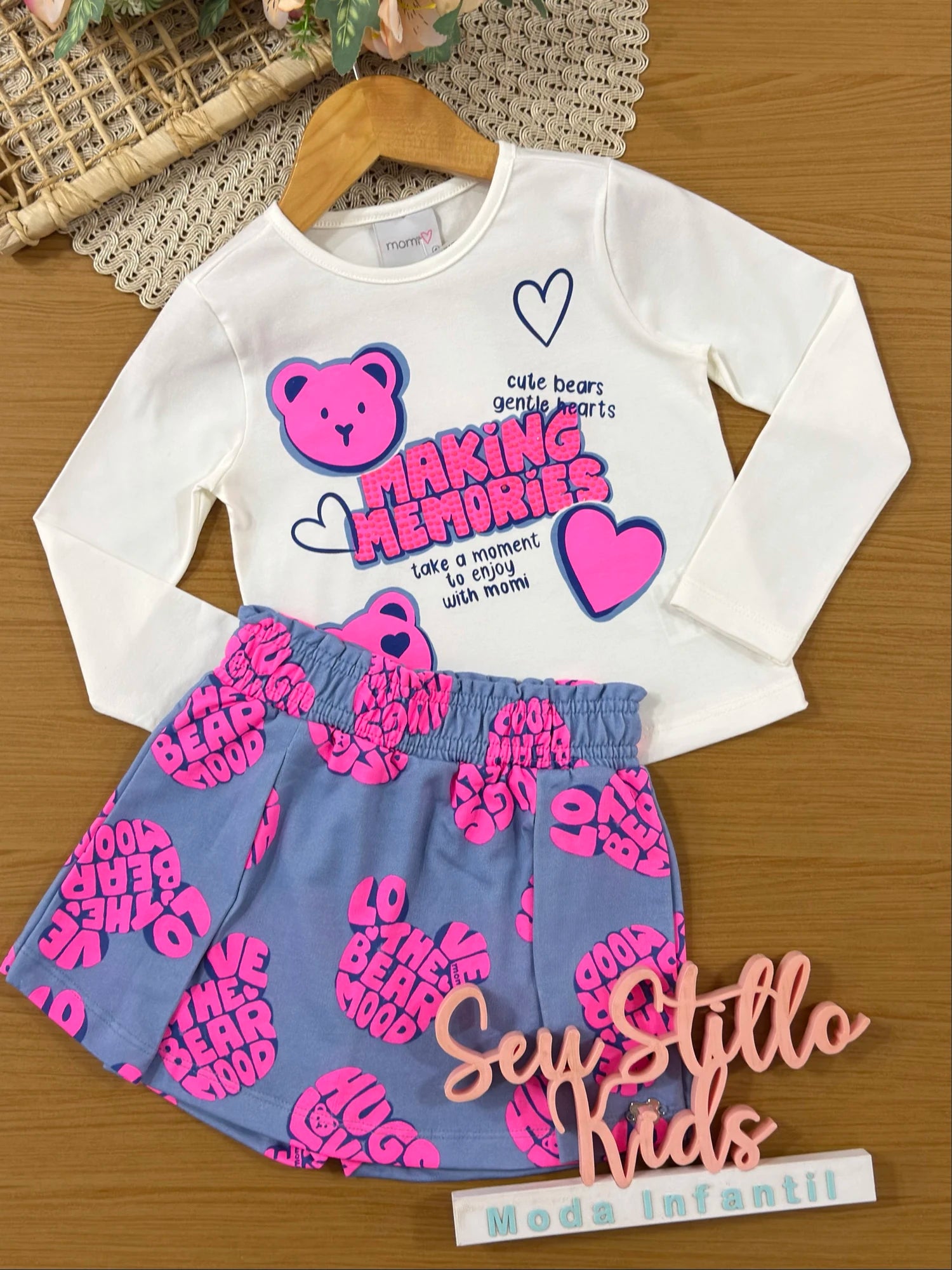 Conjunto Infantil Momi Inverno com Shorts Saia e Blusa Manga Longa Branca Making Memories