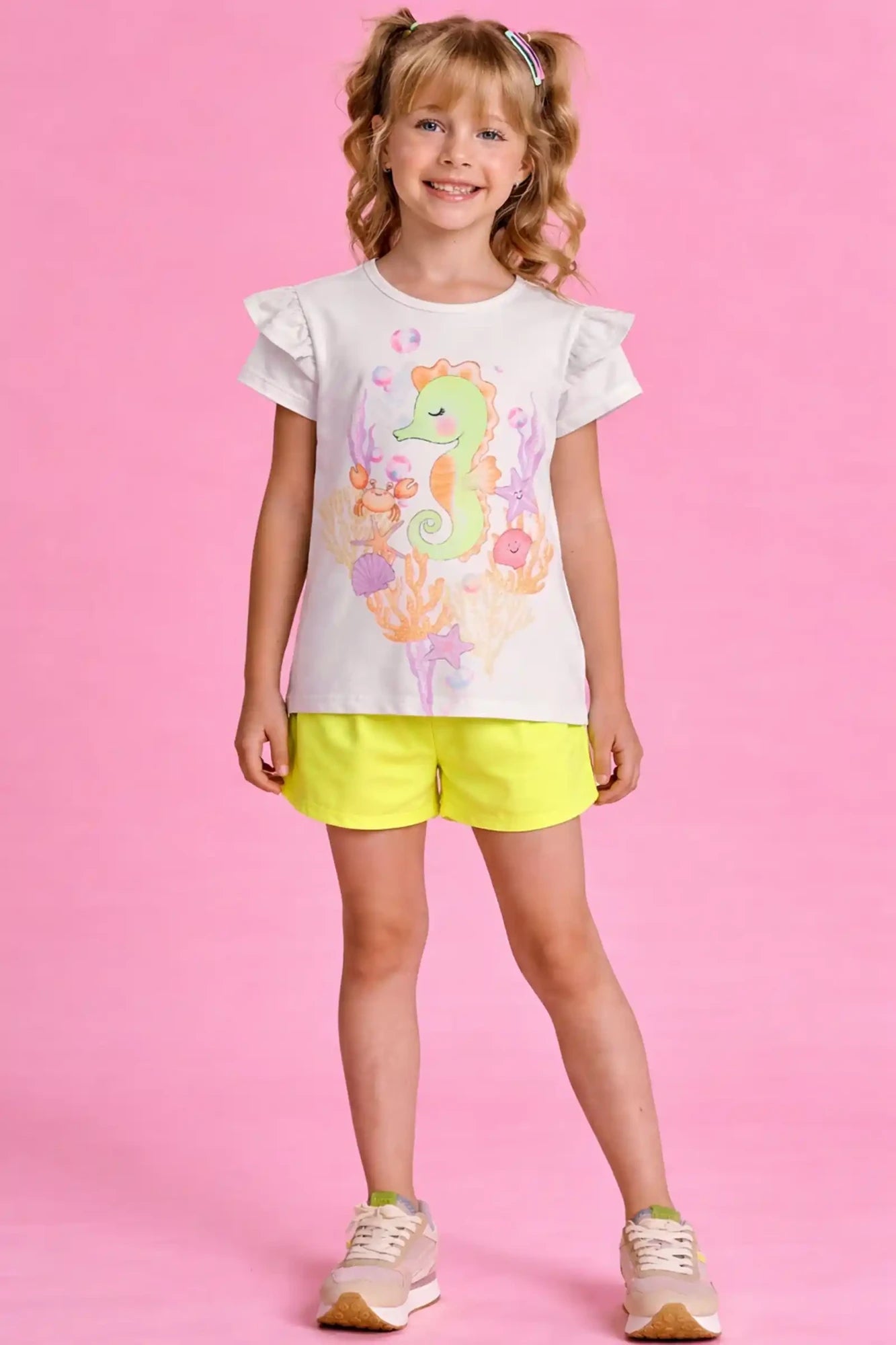 Conjunto Infantil Kukiê com Shorts Amarelo e Blusa Cavalo Marinho
