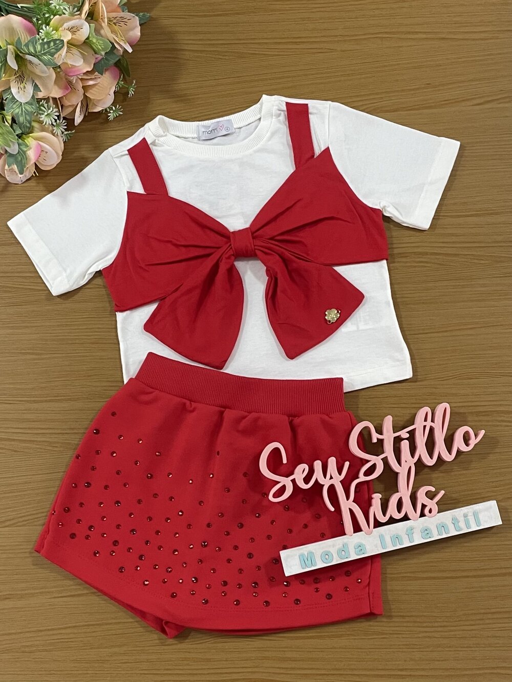 Conjunto Infantil Momi Verão Shorts Saia Vermelha e Blusa Laço Vermelho