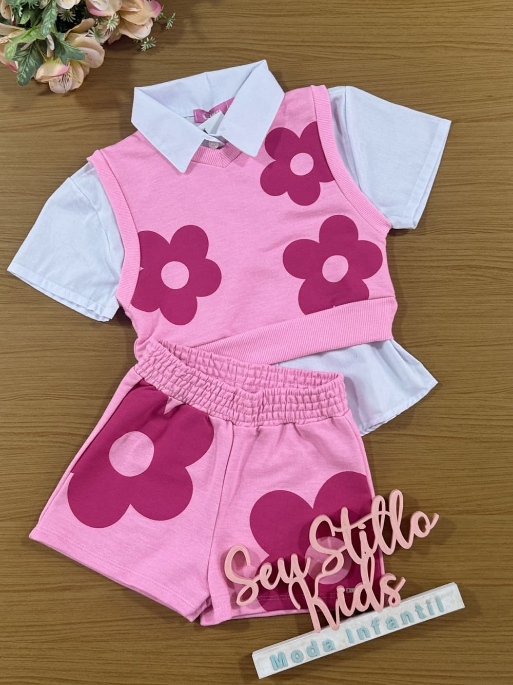 Conjunto Infantil Cinti Verão Shorts, Camisete e Colete Rosa Flor
