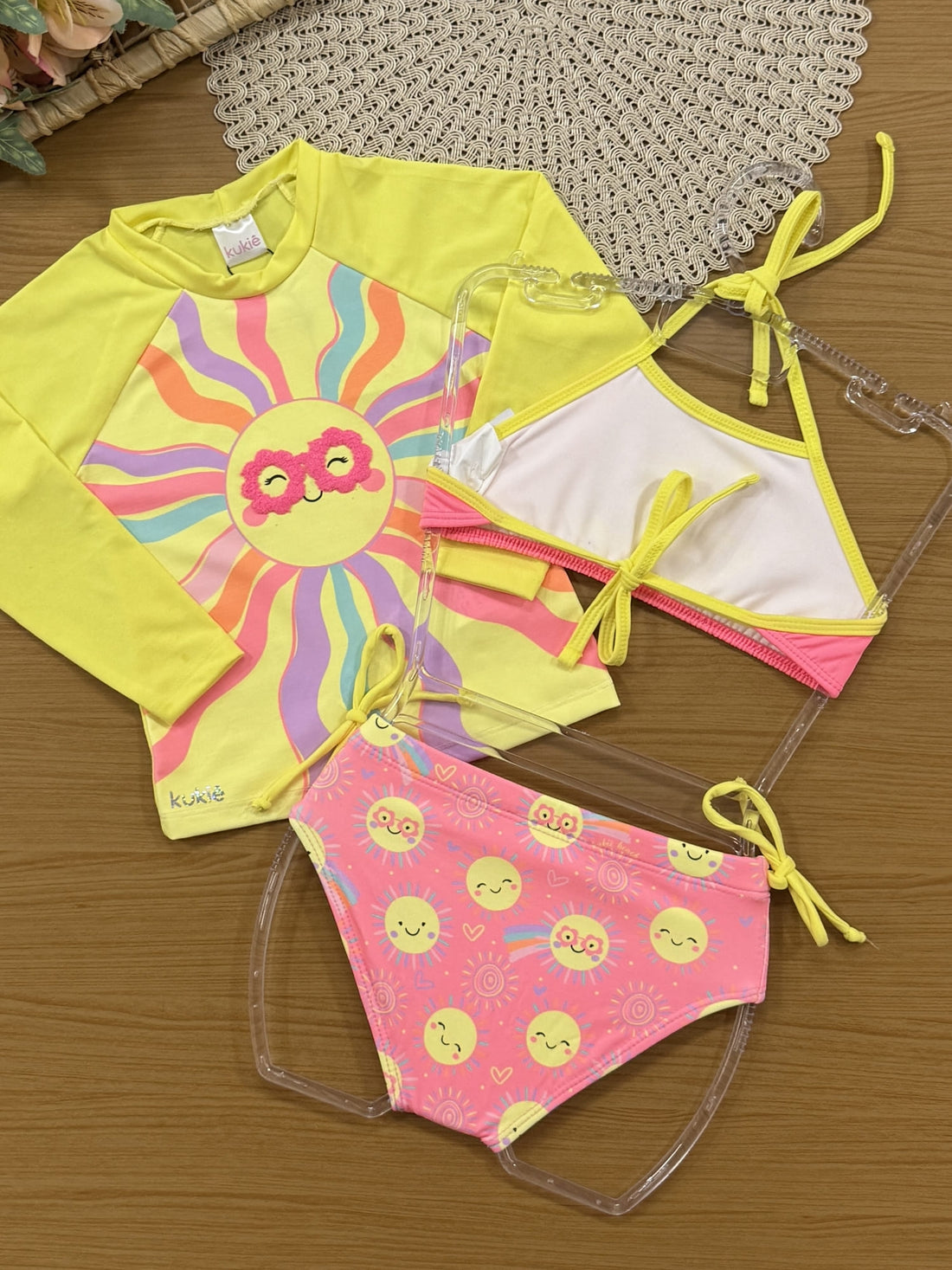 Biquíni Infantil Kukiê Verão Rosa com Blusa Amarela Solzinho