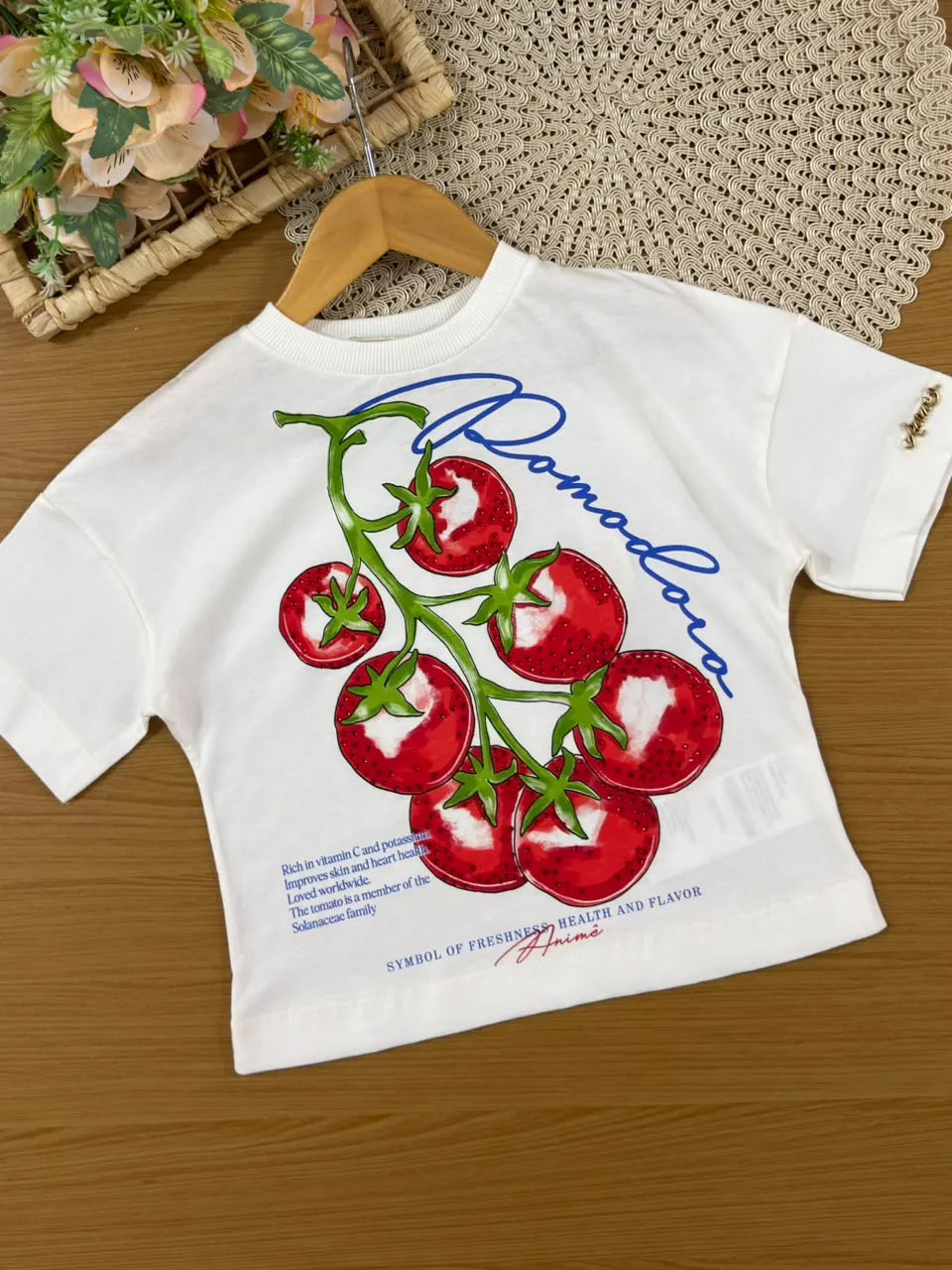 Conjunto Infantil Menina Animê Saia Vermelha e Blusa Pomodoro