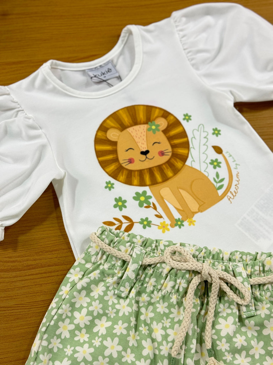 Conjunto Infantil Kukie Alecrim Shorts e Blusa Manga Curta