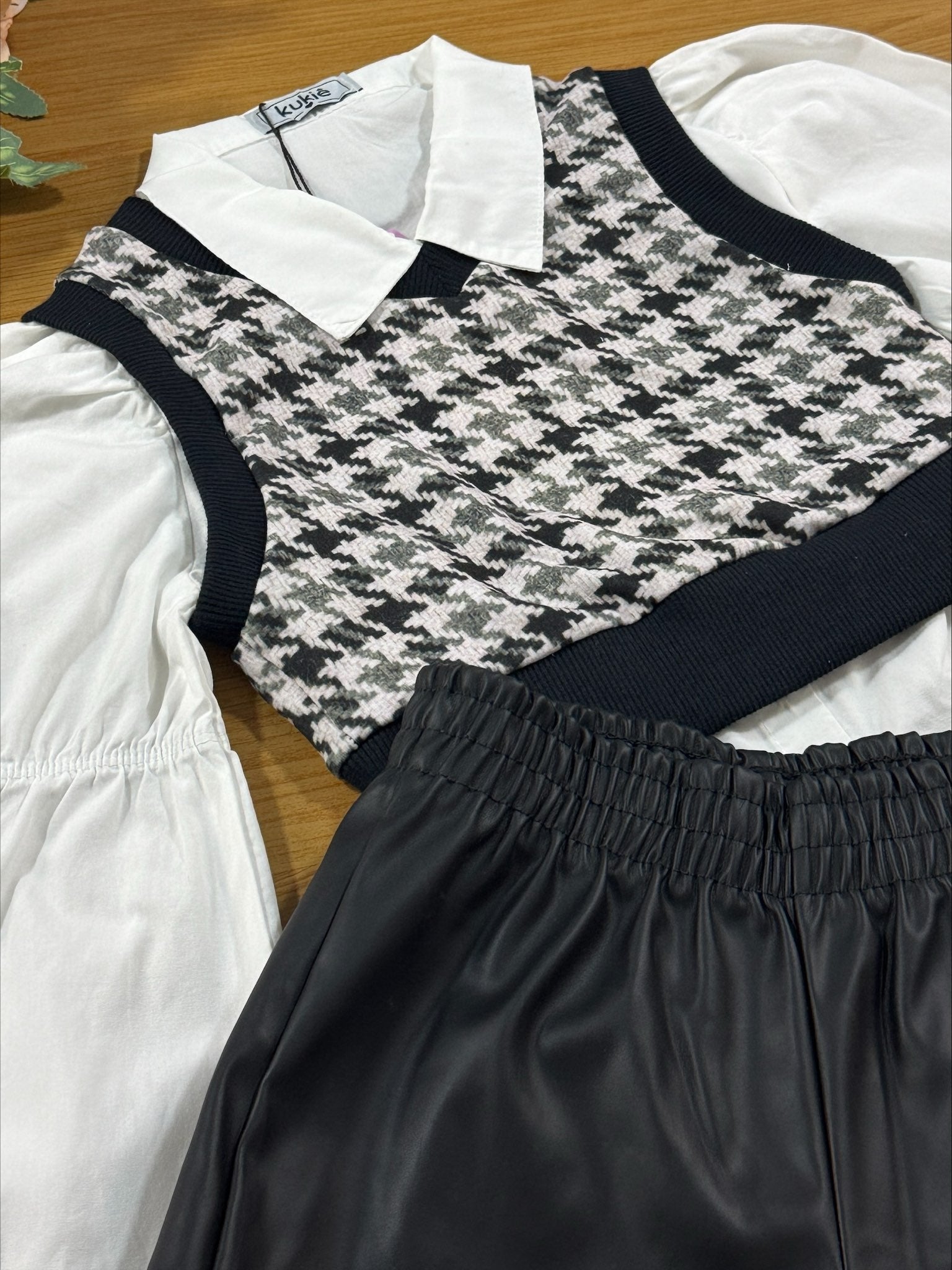 Conjunto Infantil Kukie Inverno Shorts Blusa Manga Longa e Colete