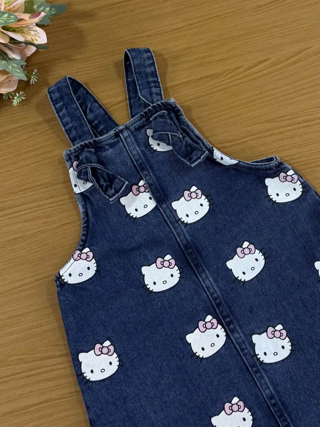 Salopete Infantil Momi Jeans Hello Kitty