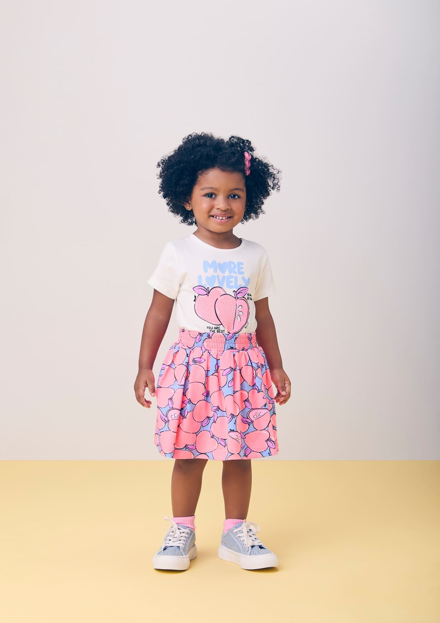 Conjunto Infantil Momi Verão com Saia Azul e Blusa Branca Frutinha