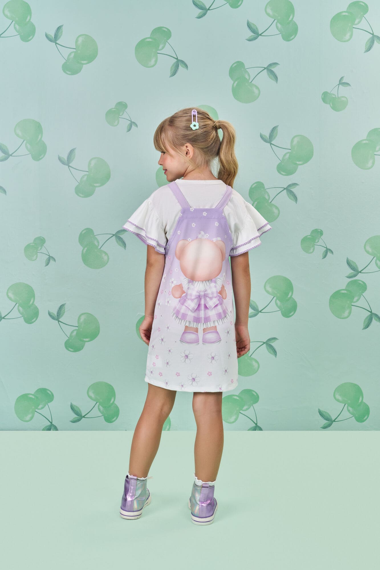 Salopete Infantil Cinti Verão Lilás com Blusa Branca Ursinha Floral