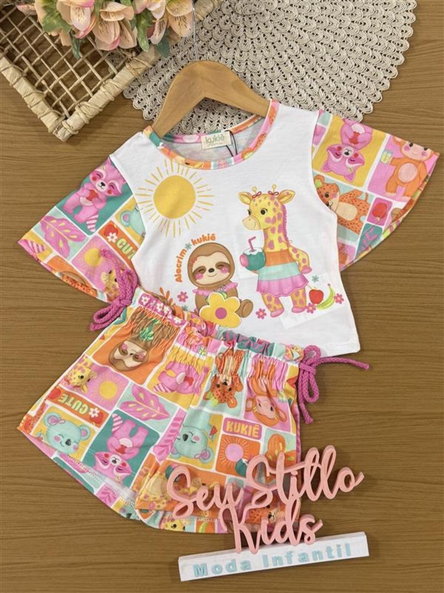 Conjunto Infantil Kukiê Verão com Shorts e Blusa Branca Animais