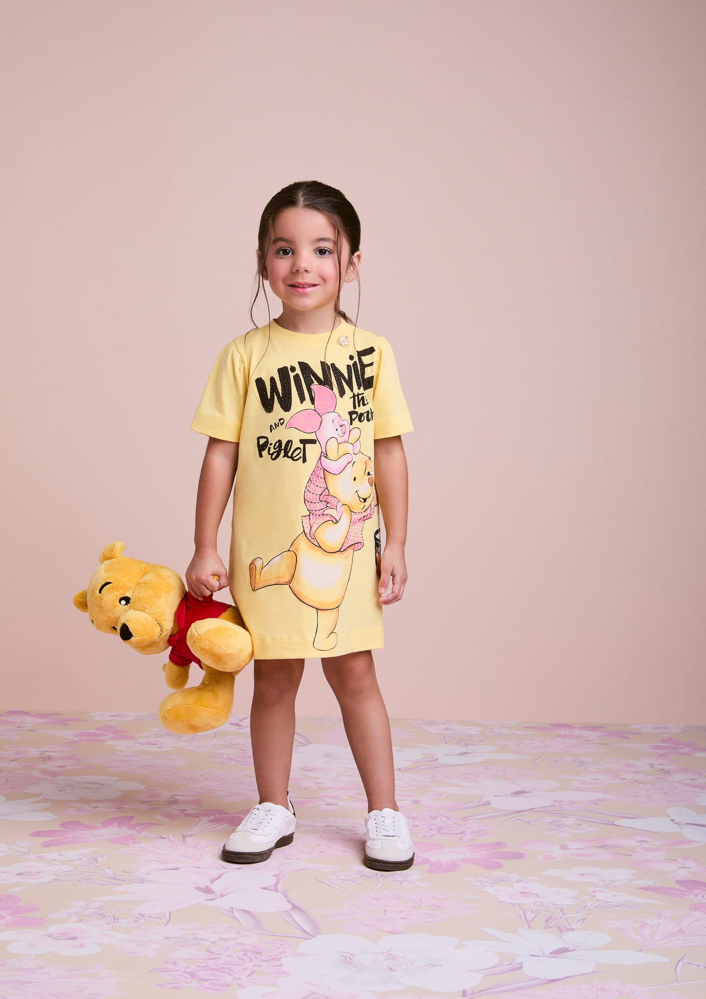 Vestido Infantil Animê Verão Amarelo Pooh e Leitão Disney