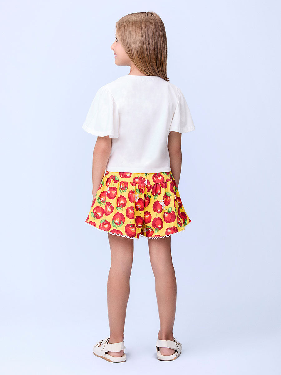 Conjunto Infantil Momi Verão Shorts Amarelo e Blusa Maçãzinha