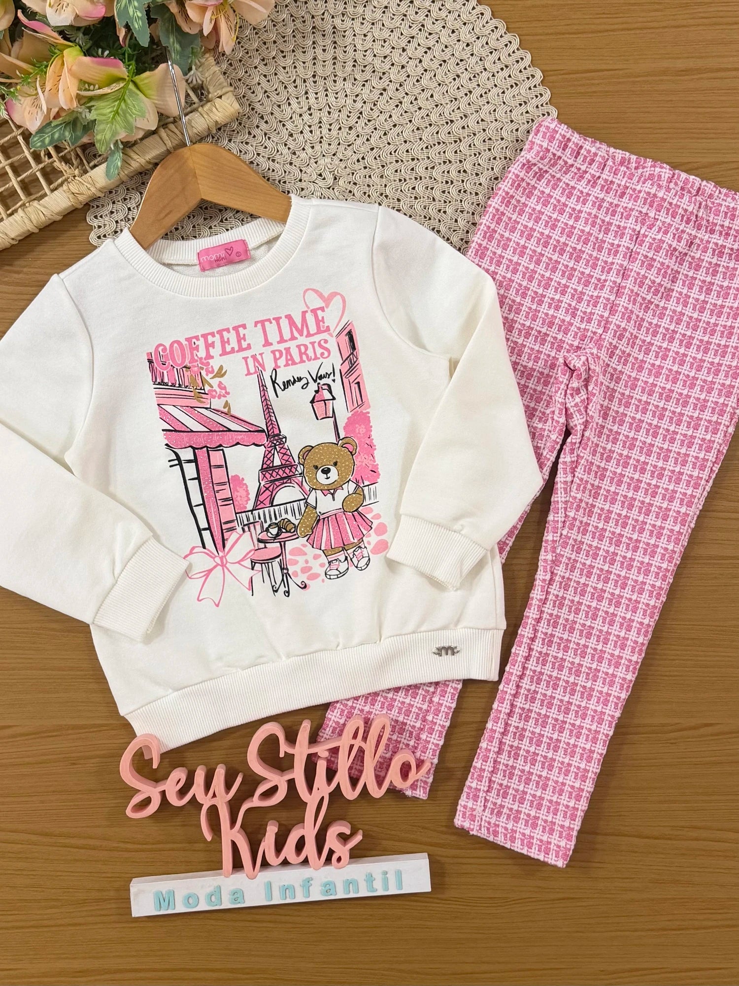 Conjunto Infantil Momi Inverno com Calça Legging Rosa e Moletom sem Flanela Ursinha em Paris