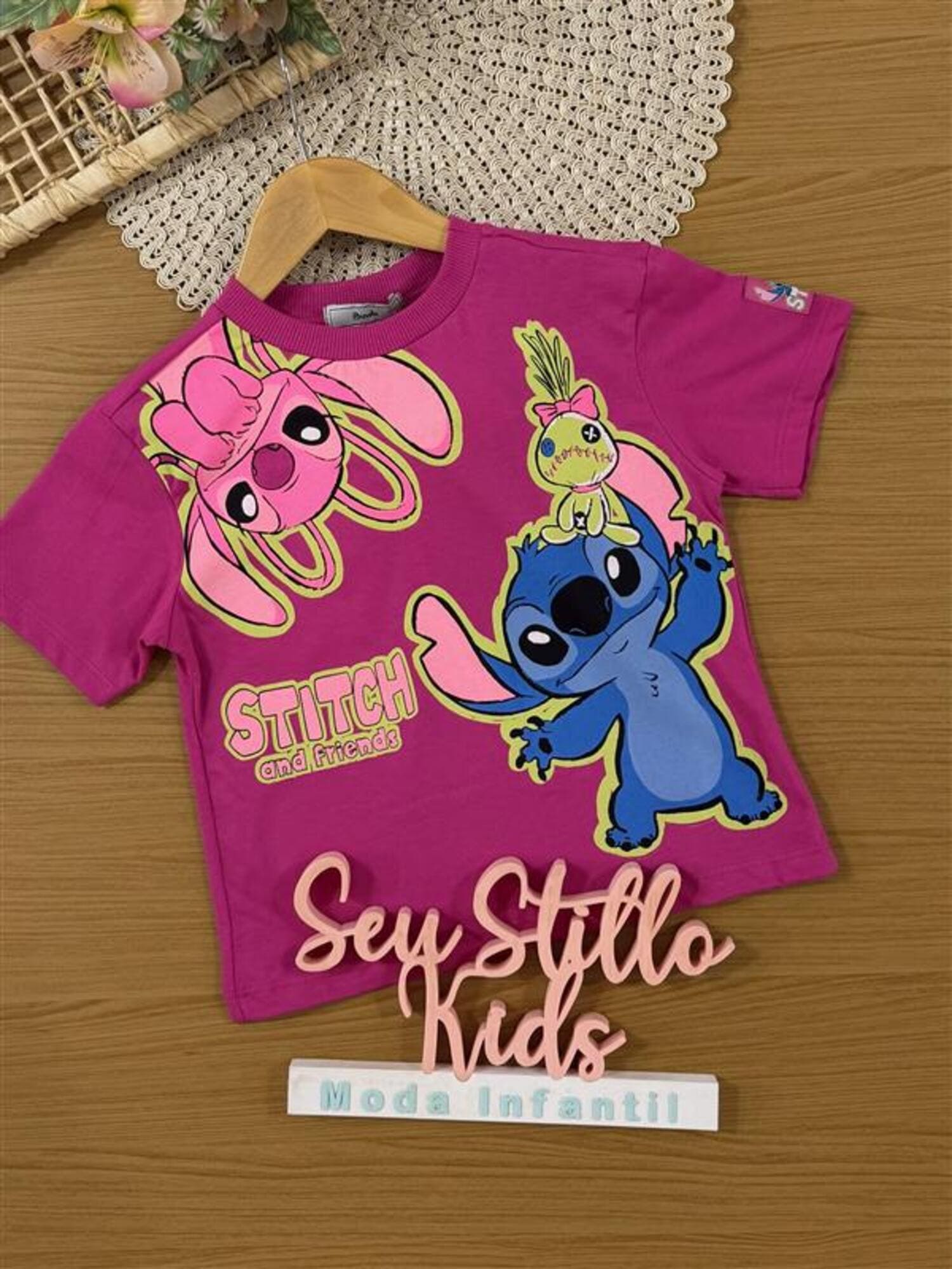 Blusa Infantil Bimbi Inverno Manga Curta Rosa Stitch e Angel Friends Disney