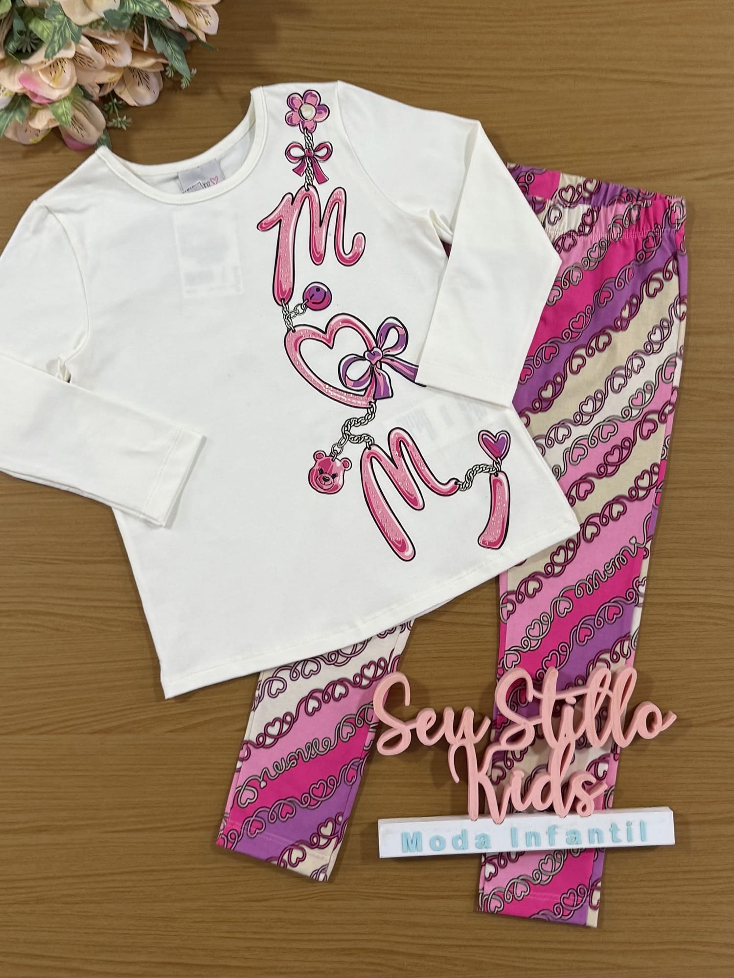Conjunto Infantil Momi Inverno com Calça e Blusa Branca Lacinhos com Strass