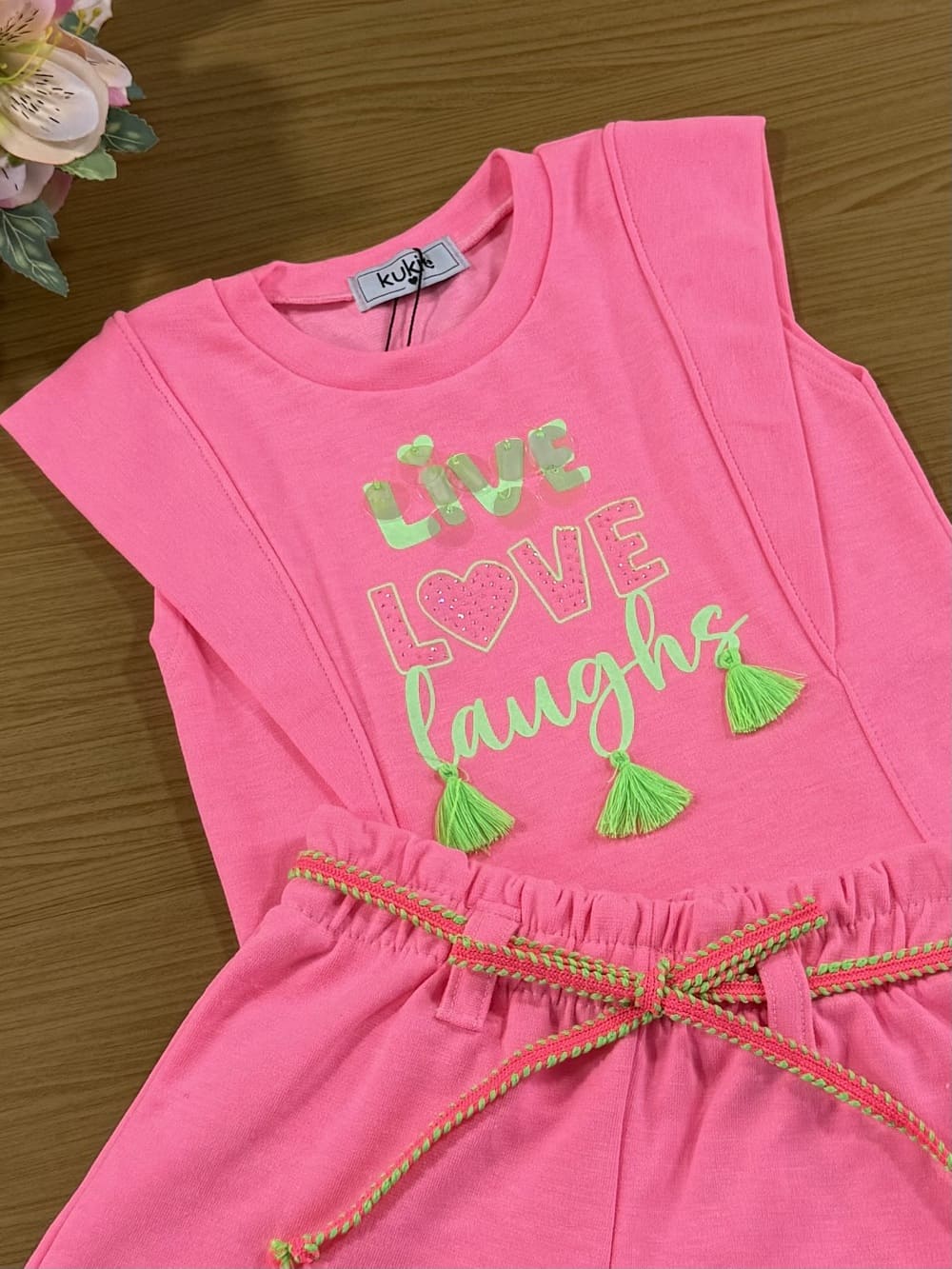 Conjunto Infantil Kukie Shorts e Blusa Rosa Neon Love