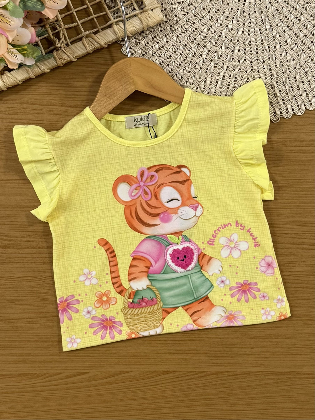 Conjunto Infantil Kukiê Verão com Short Rosa e Blusa Amarela Trigrinha