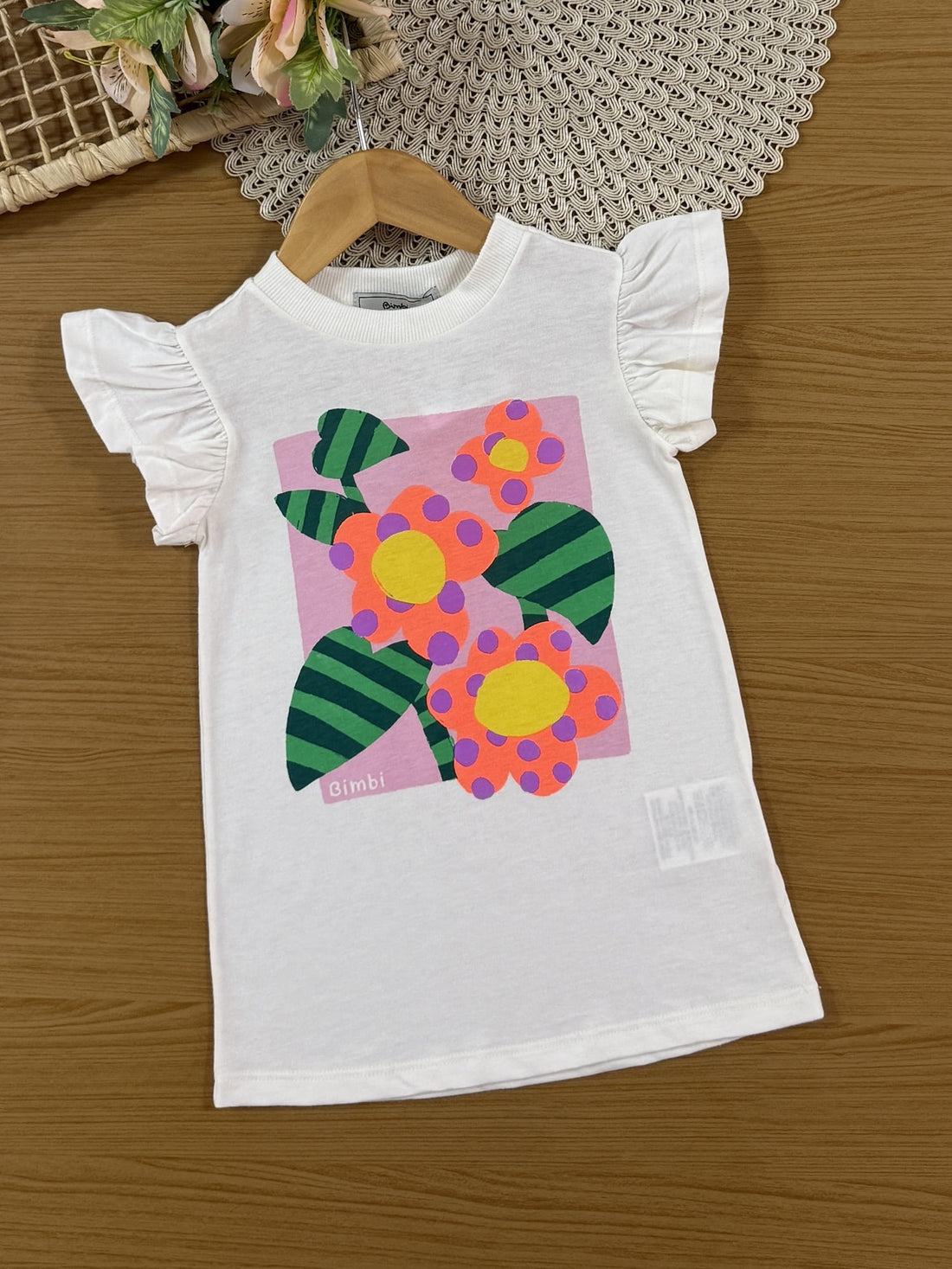 Conjunto Infantil Bimbi Verão com Shorts Ciclista Rosa e Blusa Branca Floral