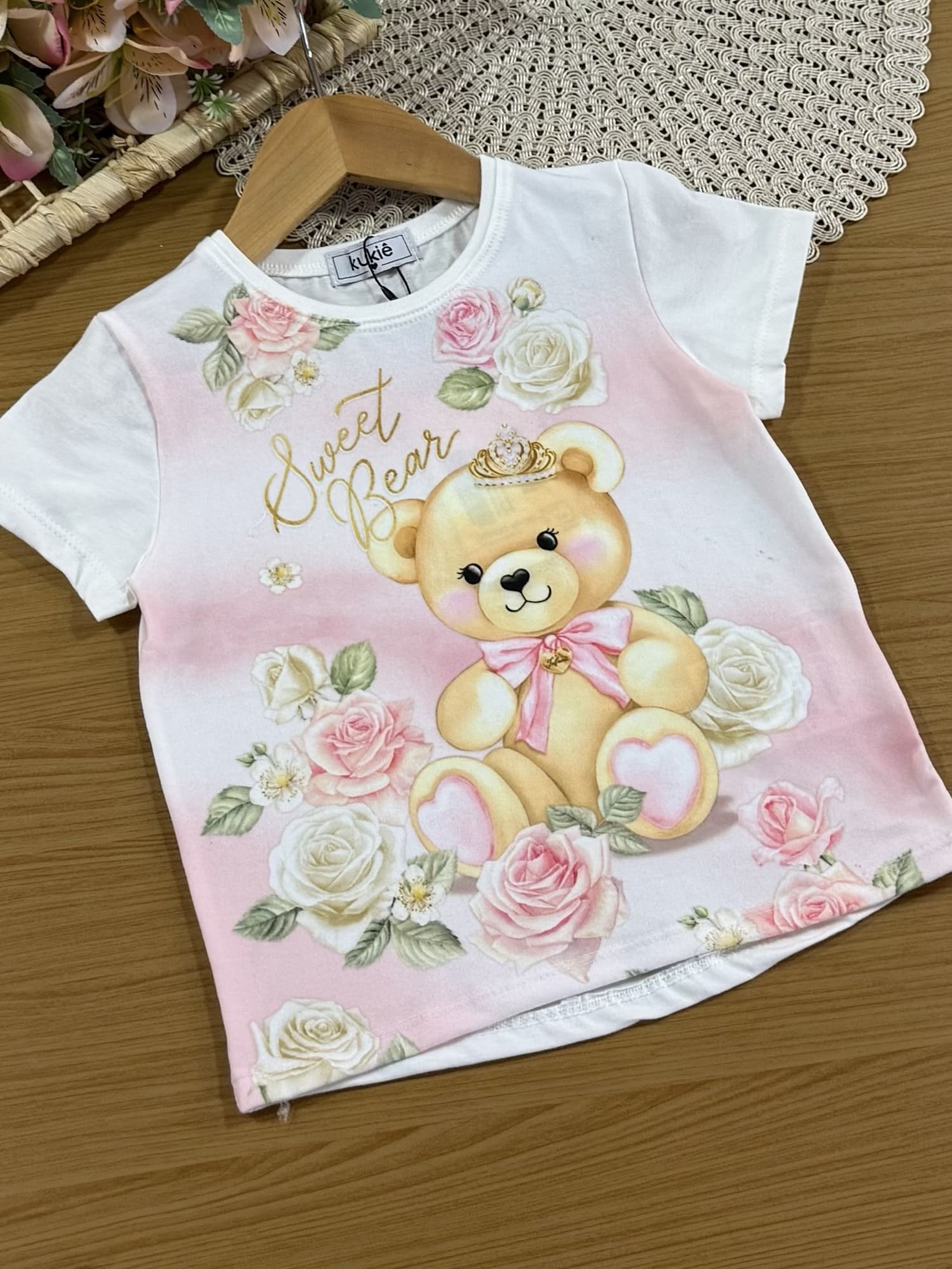 Conjunto Infantil Kukiê com Shorts Verde e Blusa Manga Curta Ursinho