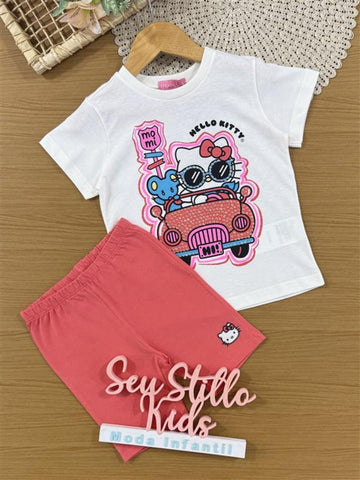 Conjunto Infantil Momi Verão com Shorts Ciclista Vermelho e Blusa Branca Hello Kitty Viagem