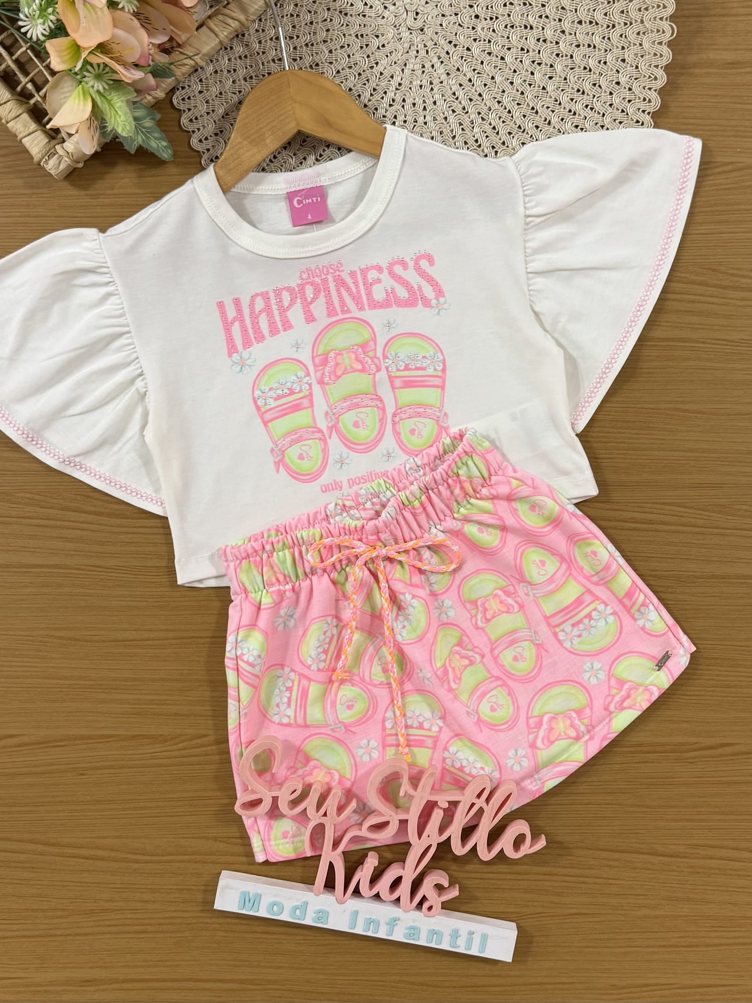 Conjunto Infantil Cinti Verão com Shorts Saia Rosa e Blusa Branca Happiness