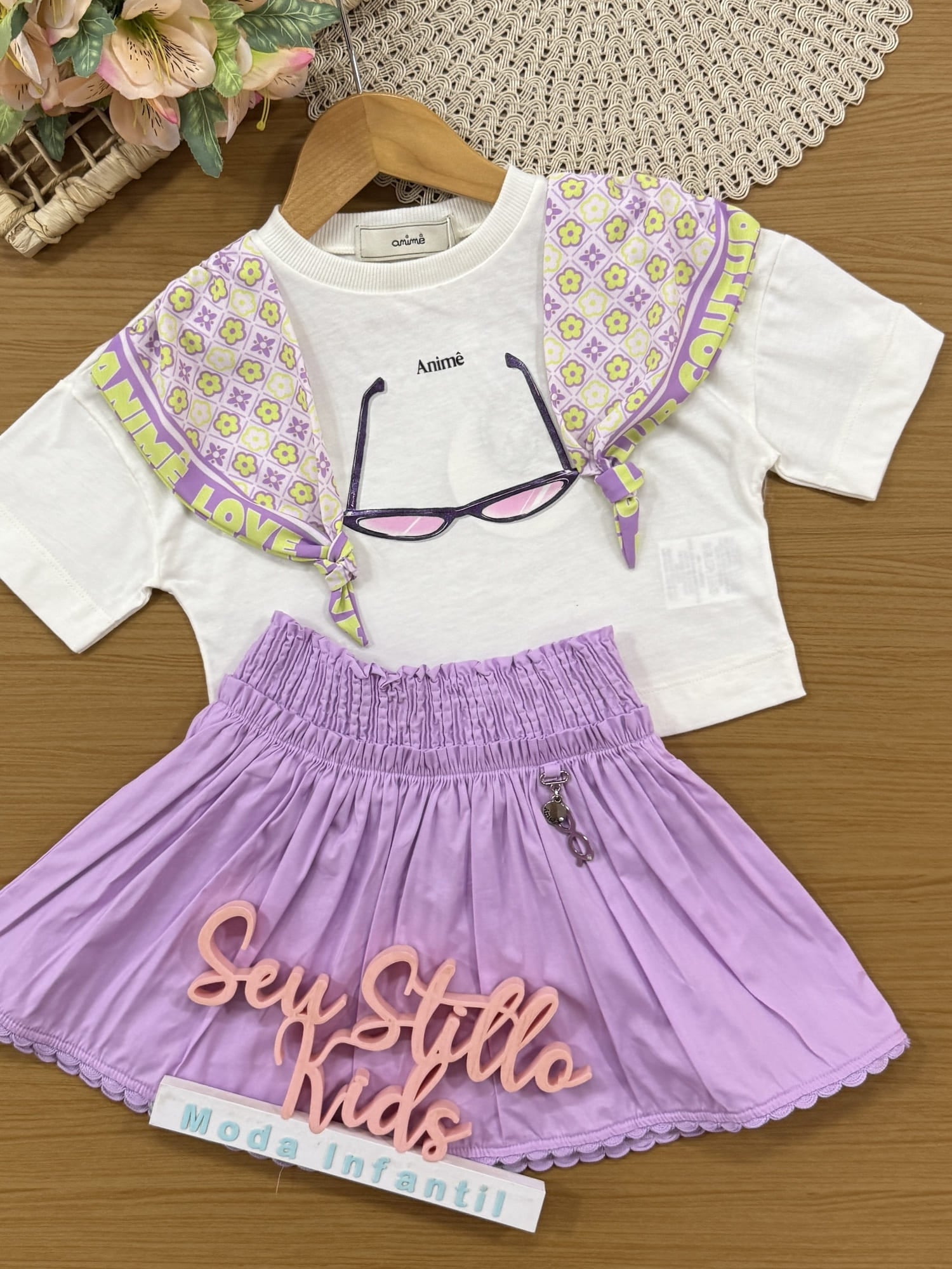 Conjunto Infantil Animê Verão com Saia Lilás e Blusa Branca Fashion