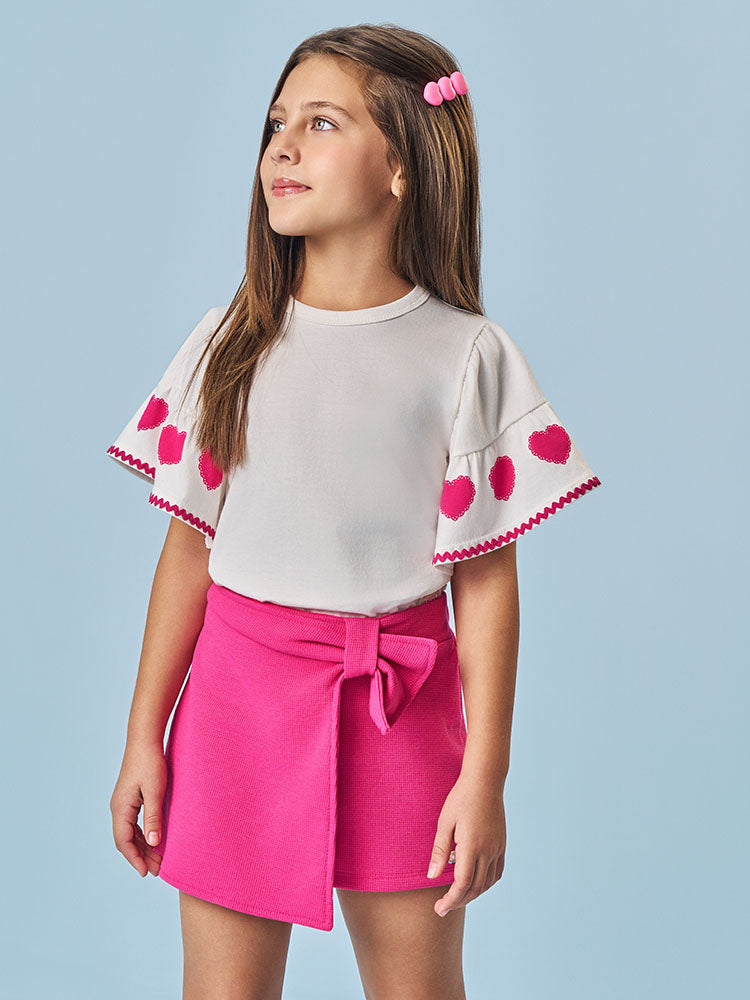 Conjunto Infantil Cinti Verão com Shorts Saia Rosa e Blusa Branca Corações