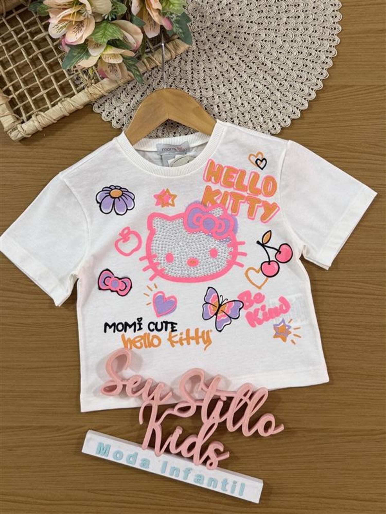 Blusa Infantil Momi Verão Branca Hello Kitty Borboletas
