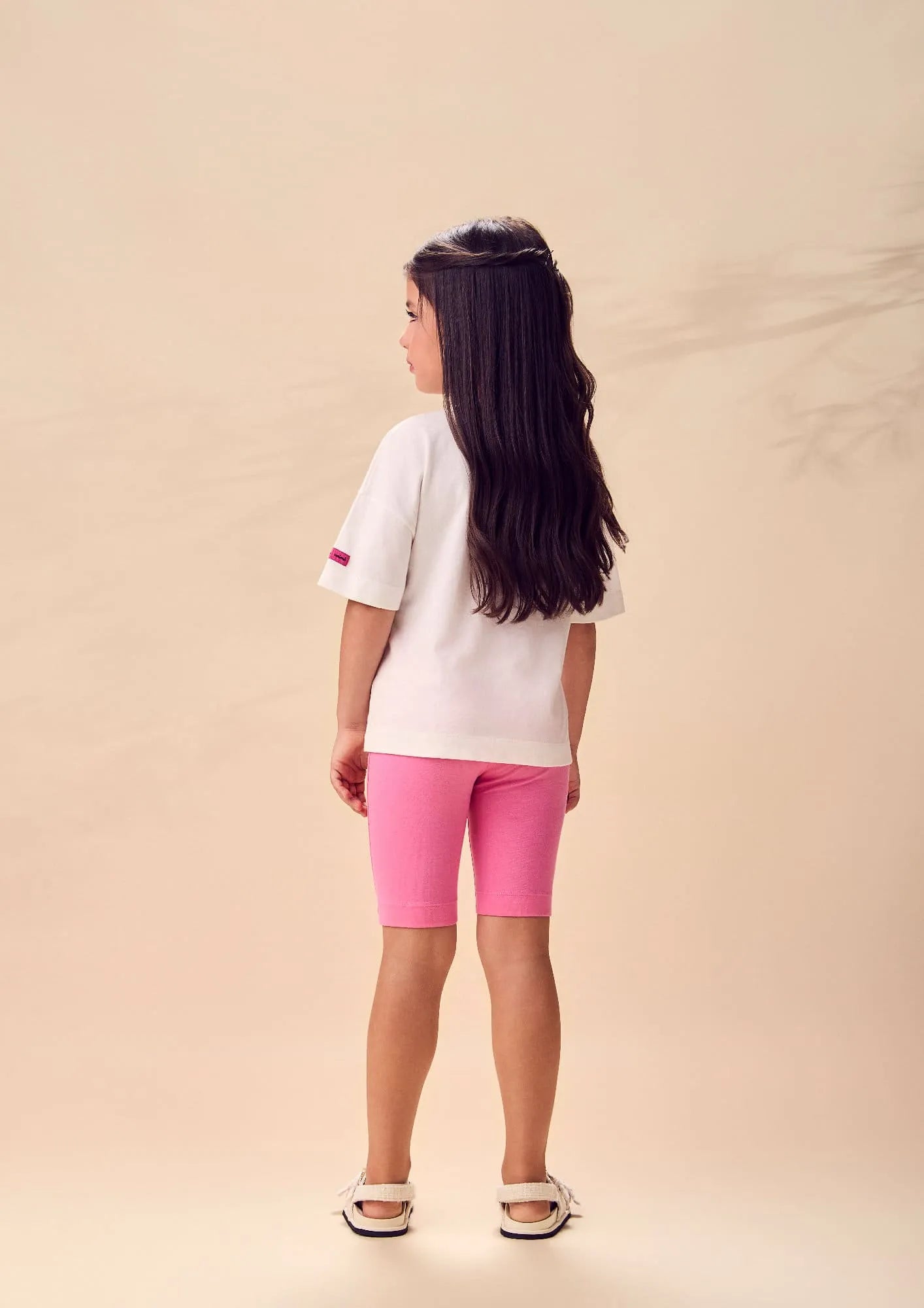 Conjunto Infantil Menina Animê com Shorts Ciclista Rosa e Blusa Branca Minnie Fashion Disney