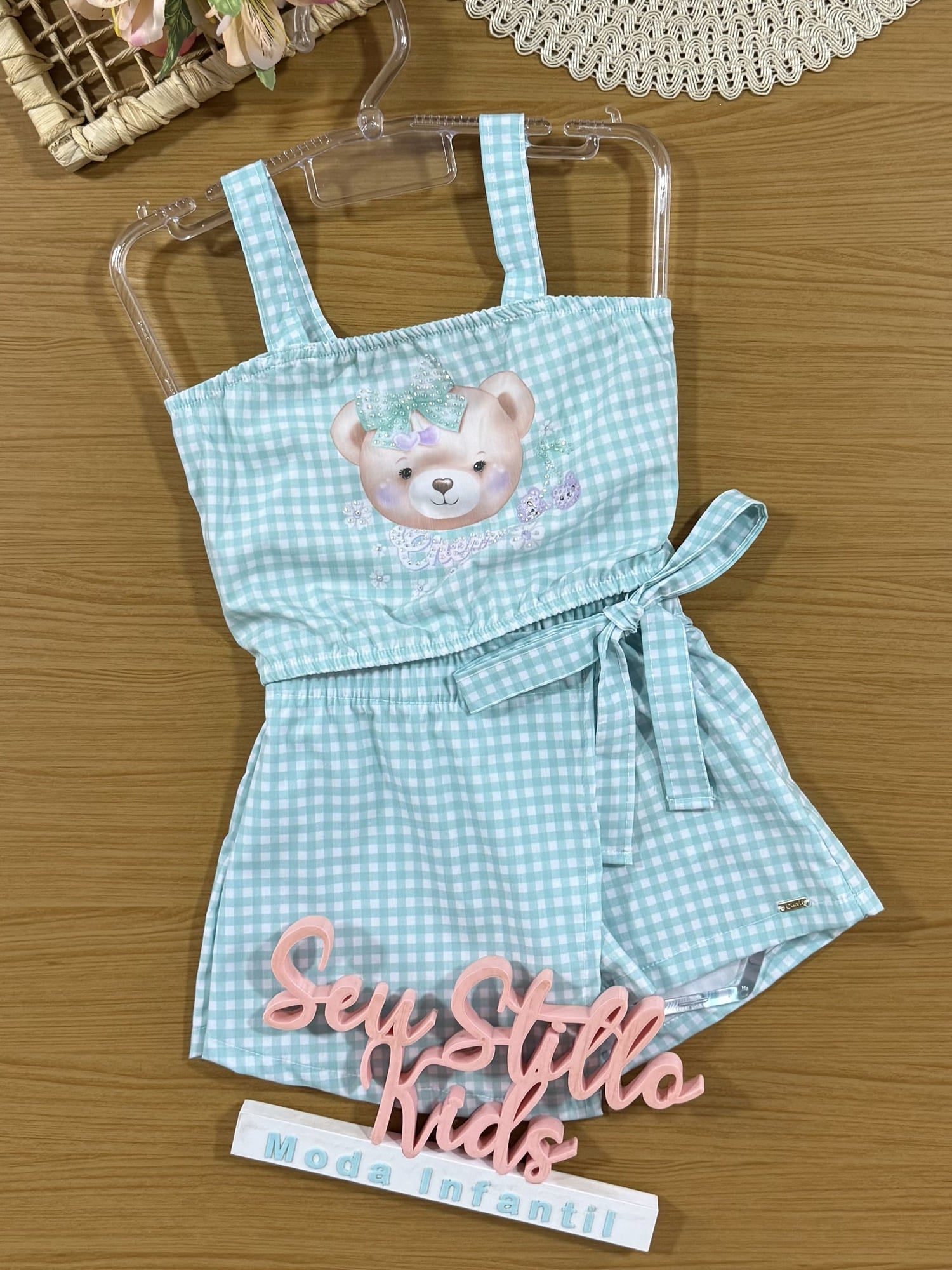 Conjunto Infantil Cinti Verão com Shorts Saia e Cropped Xadrez Azul Ursinha