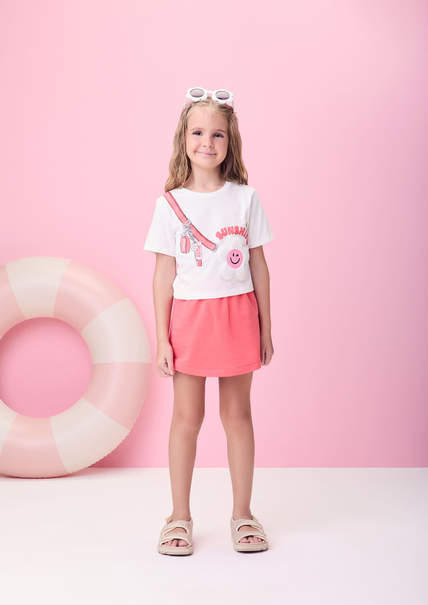 Conjunto Infantil Momi Verão com Shorts Saia Vermelho e Blusa Branca Bolsinha 3D