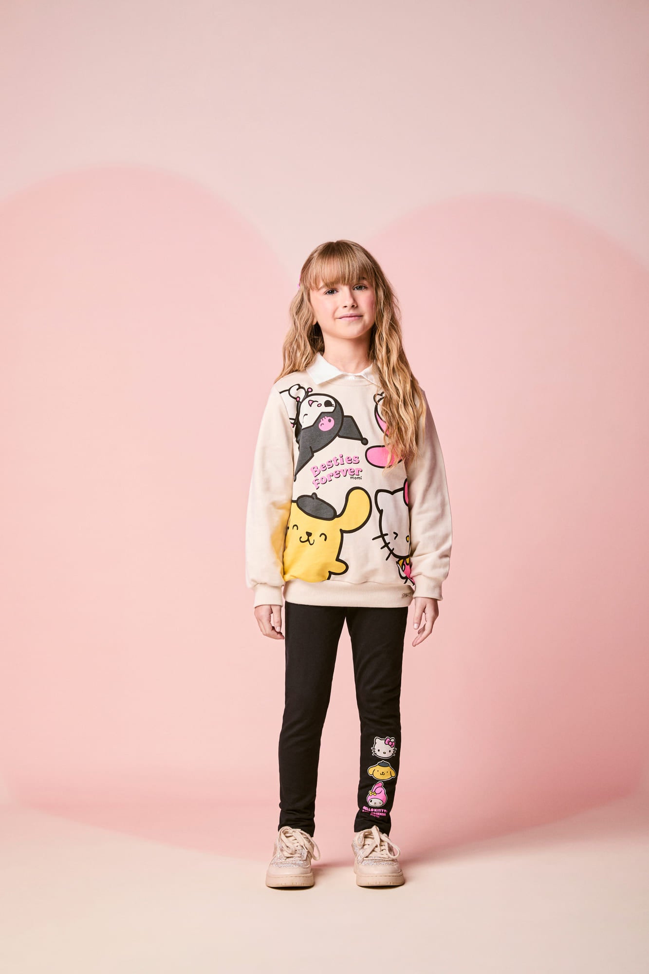 Conjunto Infantil Momi Inverno com Calça Leggin Preta e Moletom sem Flanela Hello Kity Besties
