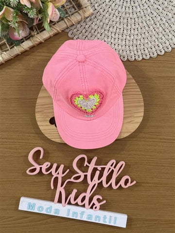 Boné Infantil Kukiê Verão Rosa Coração Tricô