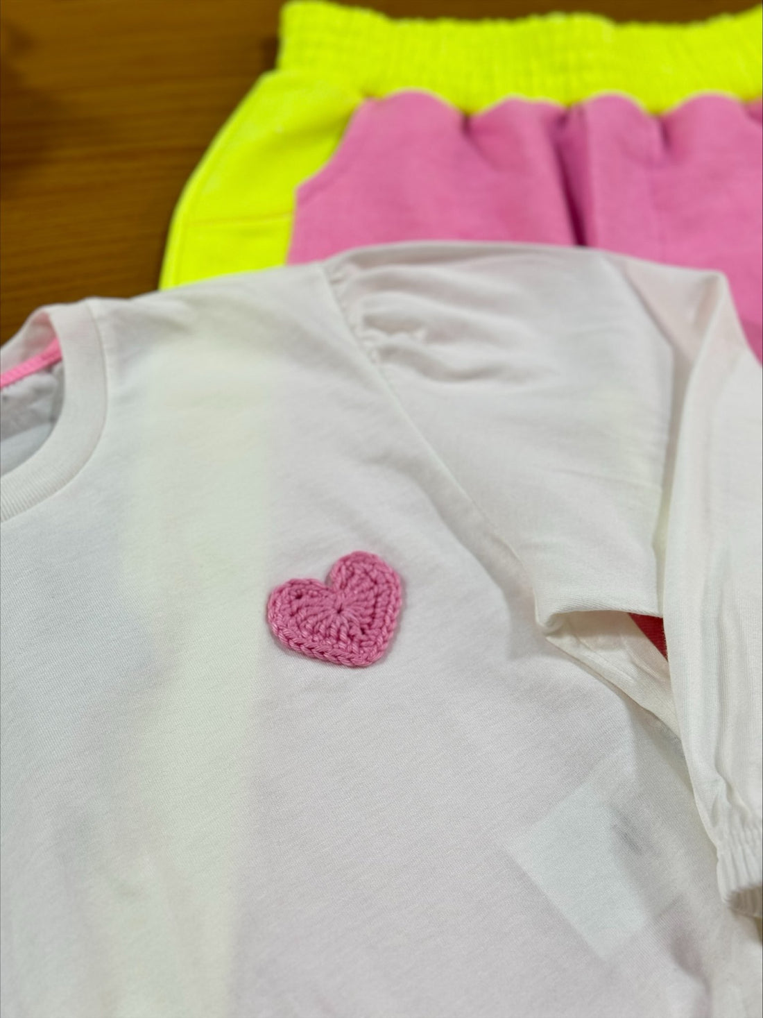Conjunto Infantil Catavento Inverno Calça e Blusa Coração Neon