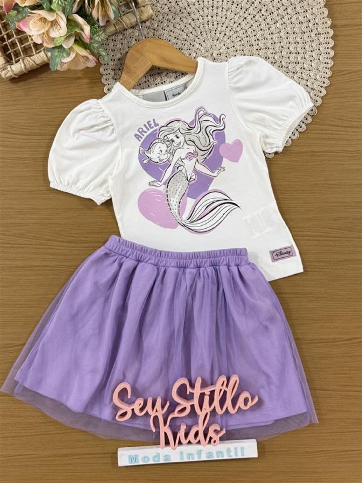 Conjunto Infantil Bimbi Verão com Saia em Tule Rosa e Blusa Branca Ariel Disney