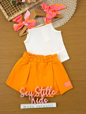 Conjunto Infantil Menina Momi com Shorts-Saia Laranja e Blusa Canelada Branca