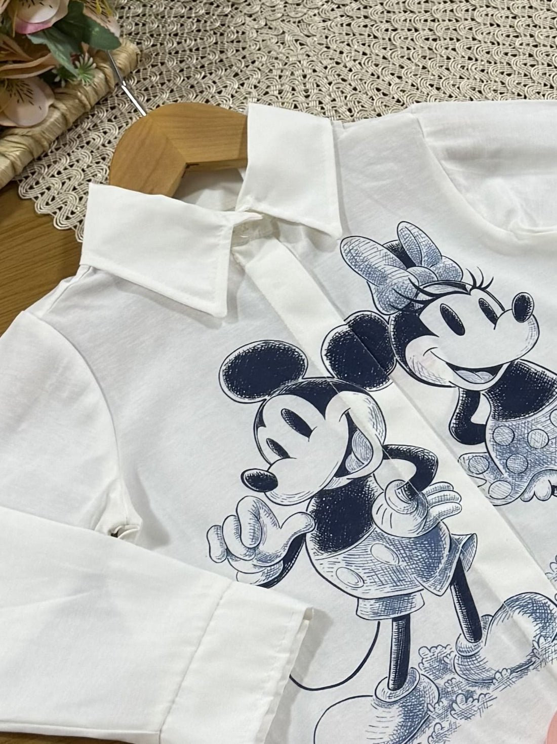 Blusa Infantil Animê Inverno Manga Longa Branca Minnie e Mickey Disney