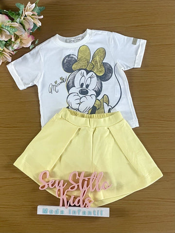 Conjunto Infantil Animê Verão Shorts Amarelo e Blusa Minnie