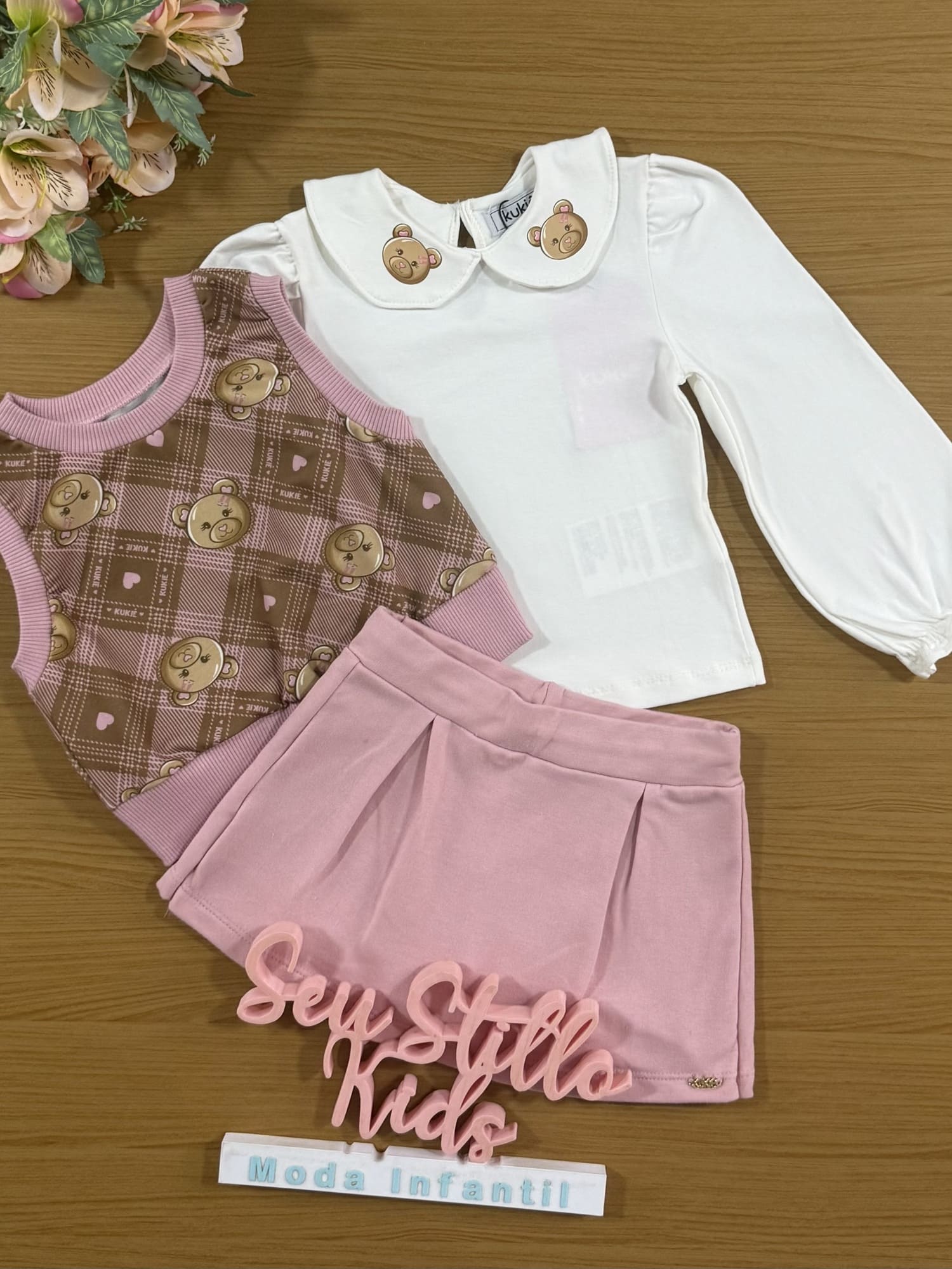 Conjunto Infantil Kukiê Inverno com Shorts Saia Rosa e Blusa com Colete Ursinhos