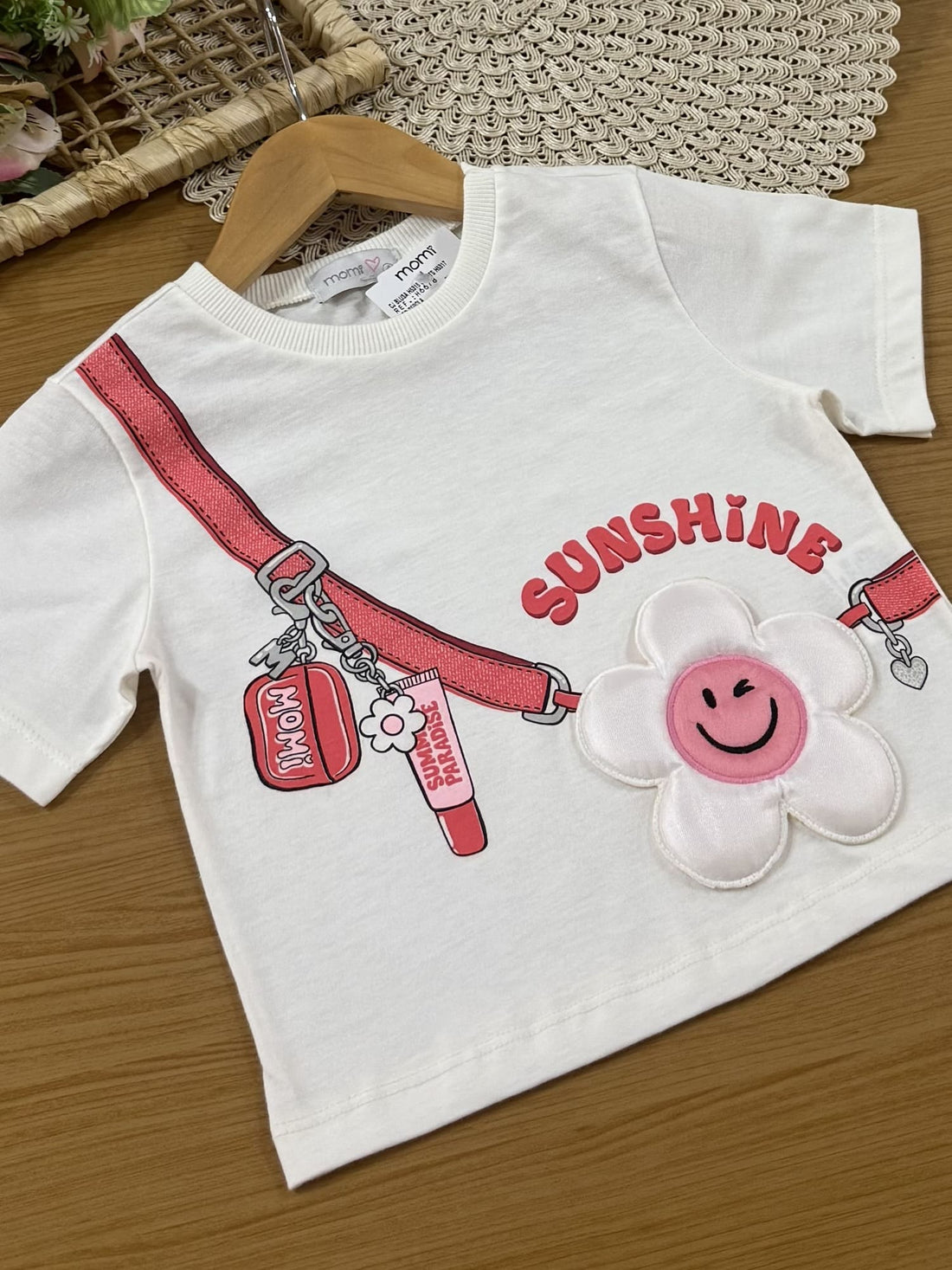 Conjunto Infantil Momi Verão com Shorts Saia Vermelho e Blusa Branca Bolsinha 3D