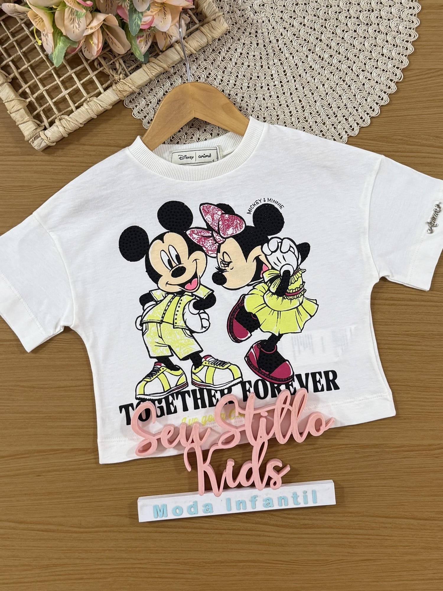 Blusa Infantil Animê Verão Branca Mickey e Minnie com Strass Disney