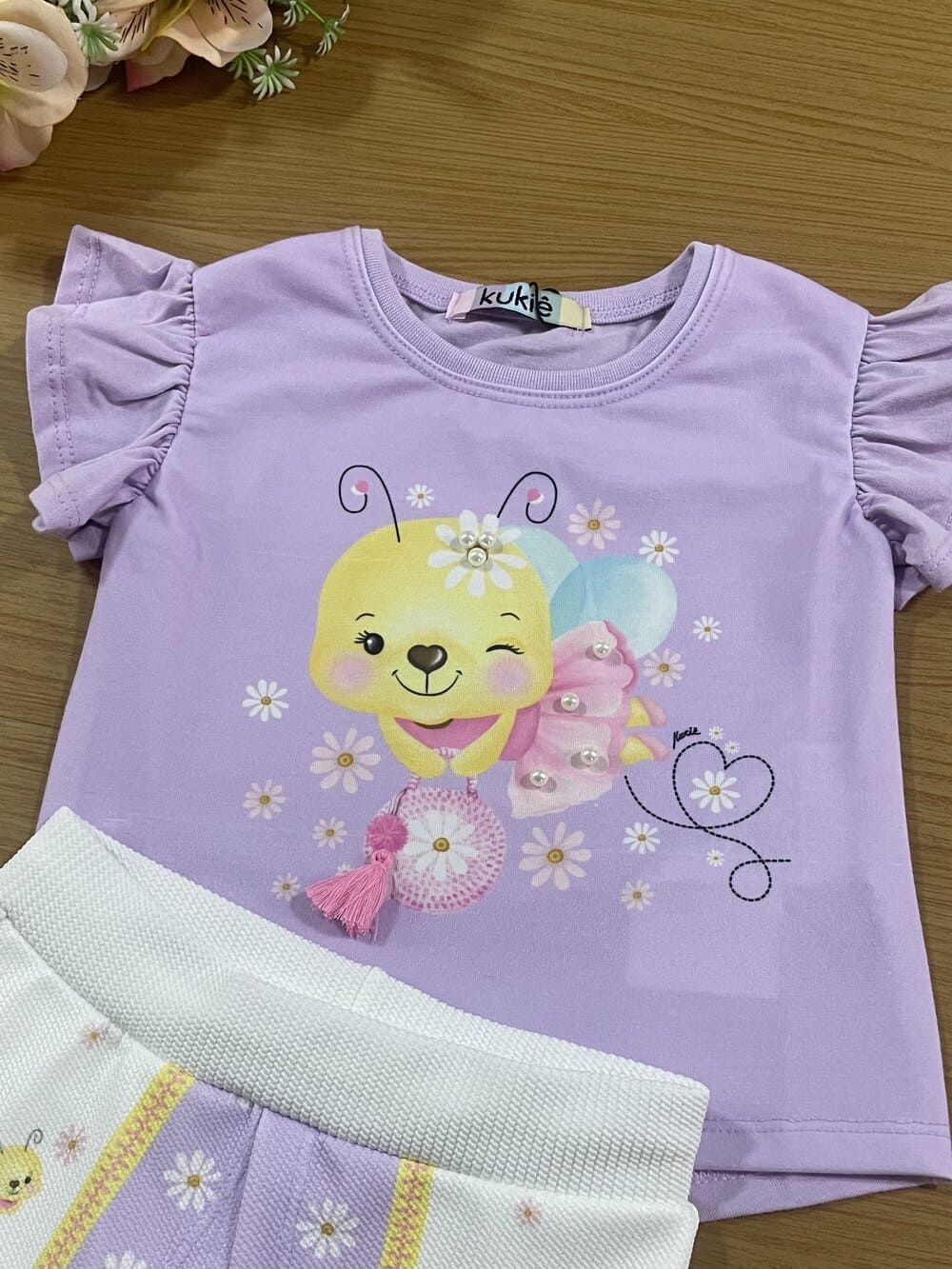 Conjunto Infantil Kukiê Verão Shorts e Blusa Lilás Abelhinha